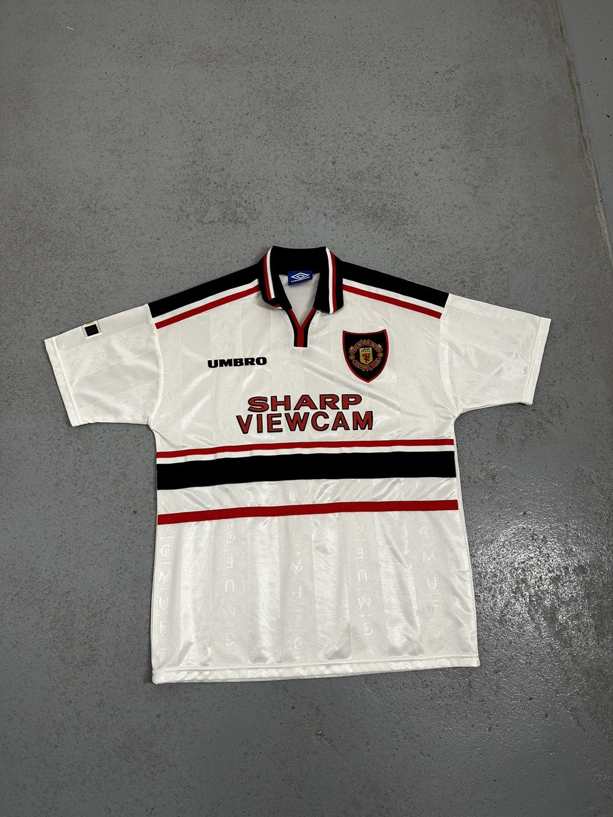 Umbro Vintage 1997/99 Umbro Manchester United Away Soccer Jersey Size US L / EU 52-54 / 3 - 1 Thumbnail