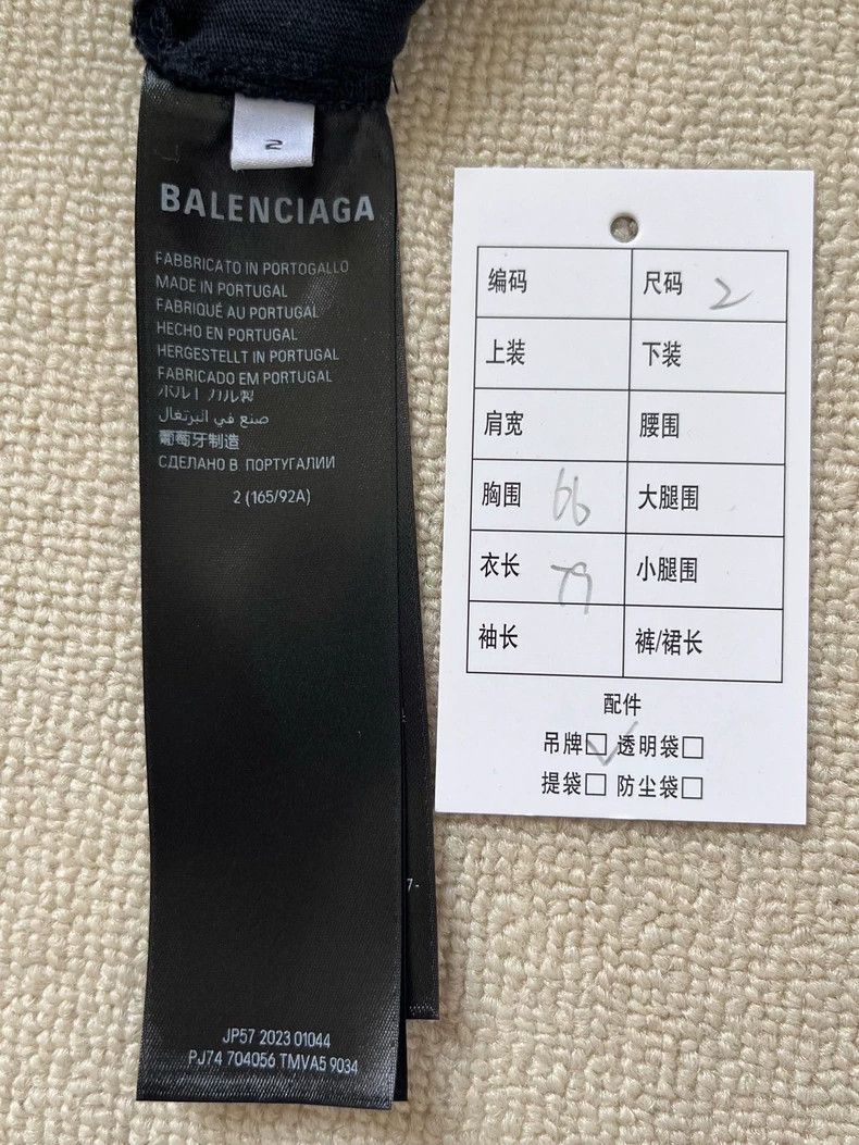 Balenciaga Balenciaga 3 B damage short sleeves Size US M / EU 48-50 / 2 - 5 Thumbnail