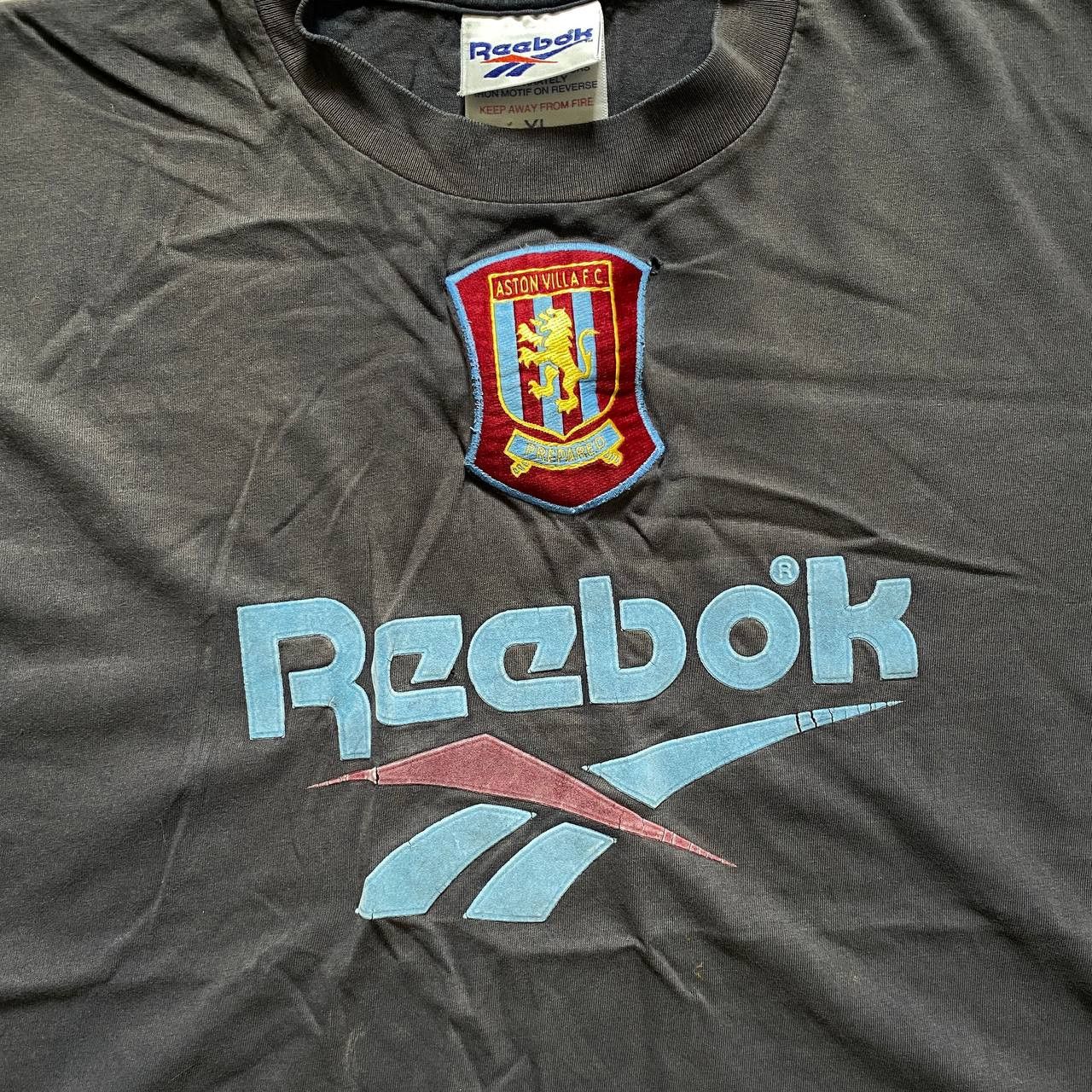Reebok VINTAGE 90S REEBOK ASTON VILLA F.C.AMAZING FADED TEE 272 Size US XL / EU 56 / 4 - 2 Thumbnail