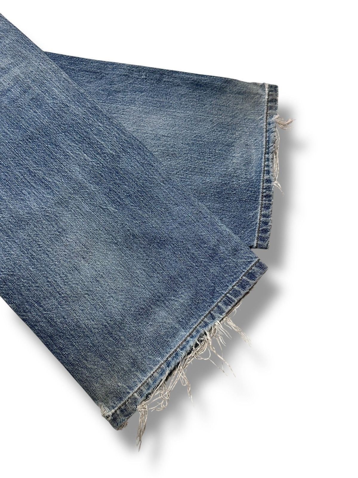 Uniqlo Vintage Uniqlo UJ Straight Leg Distressed Jeans with Faded Size US 36 / EU 52 - 14 Thumbnail