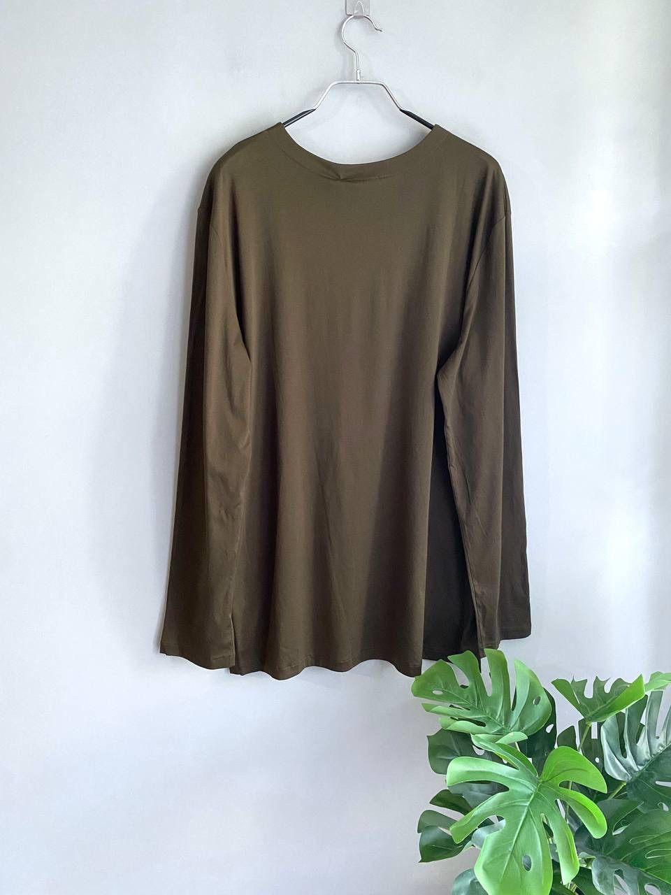 Alexander Wang Alexander Wang T Men's Army Olive Long Sleeve T-Shirt Size L Size US L / EU 52-54 / 3 - 8 Thumbnail