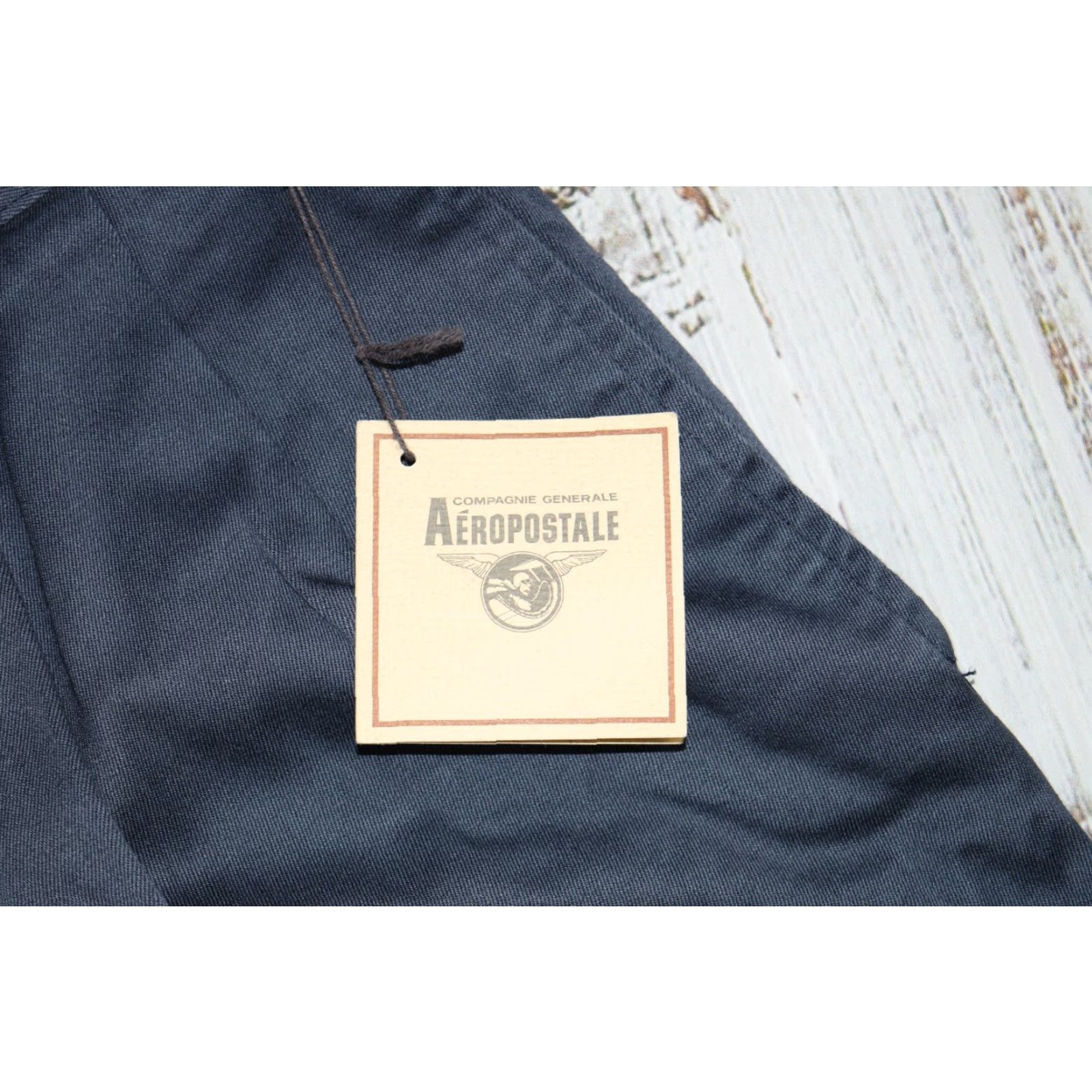 Vintage VINTAGE AÉROPOSTALE CHINO SHORTS BNWT CUFFED NAVY BLUE MENS SIZE 30 90s USA Size US 30 / EU 46 - 3 Thumbnail