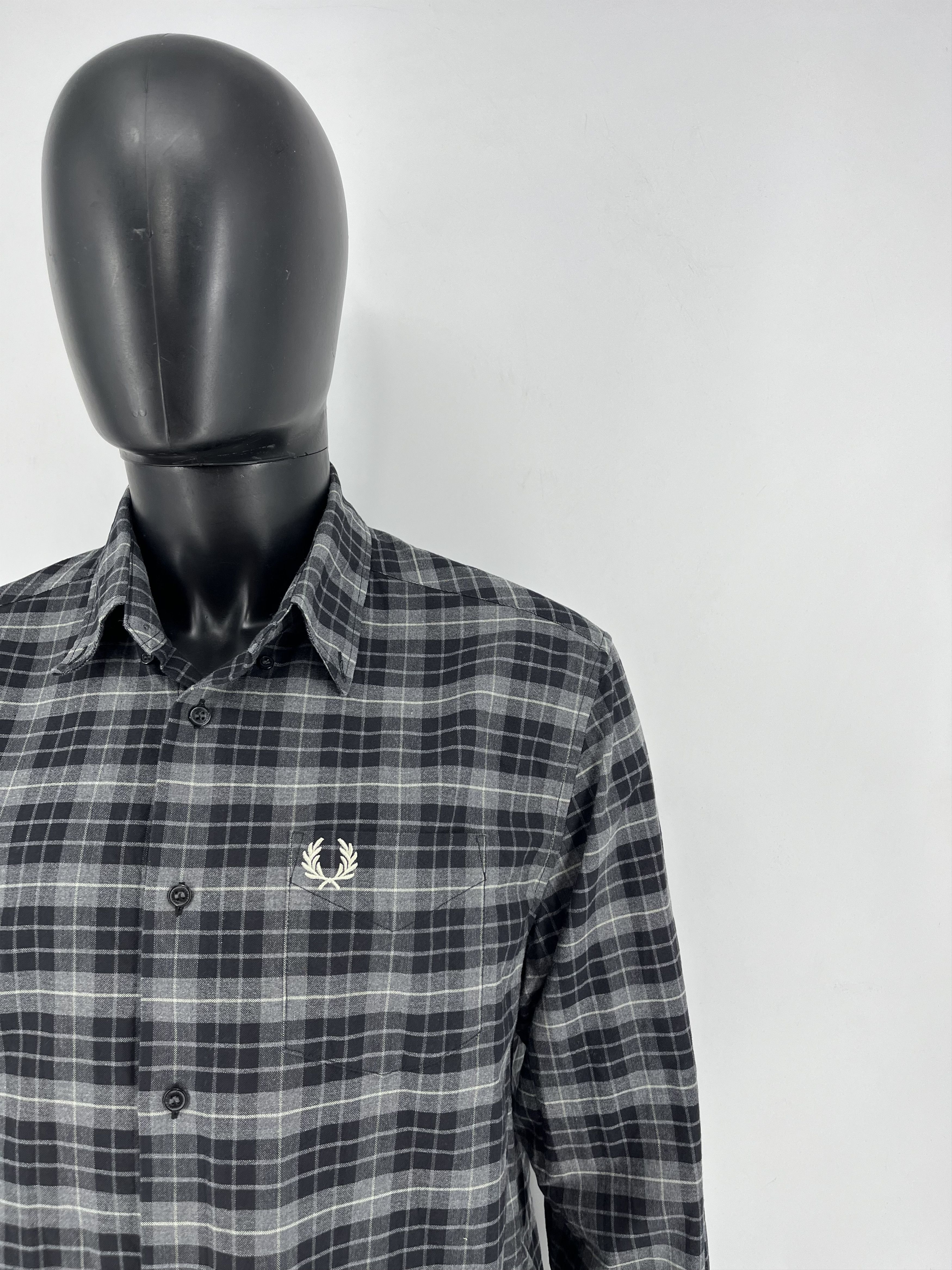 Fred Perry × Vintage Vintage Men’s Fred Perry Button Up Shirt Streetwear Casual Size US L / EU 52-54 / 3 - 6 Thumbnail