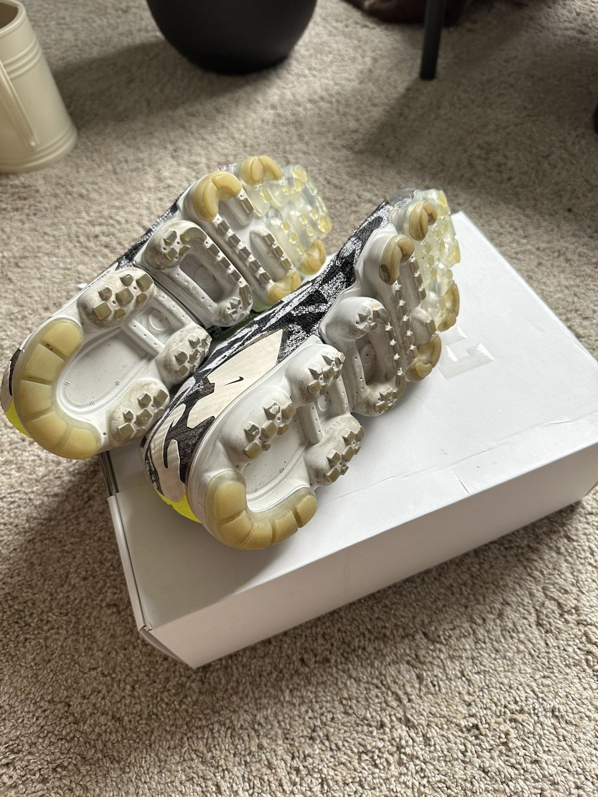Acronym × Nike Nike Vapormax Moc Acronym Volt/Bone Size US 9.5 / EU 42-43 - 5 Thumbnail