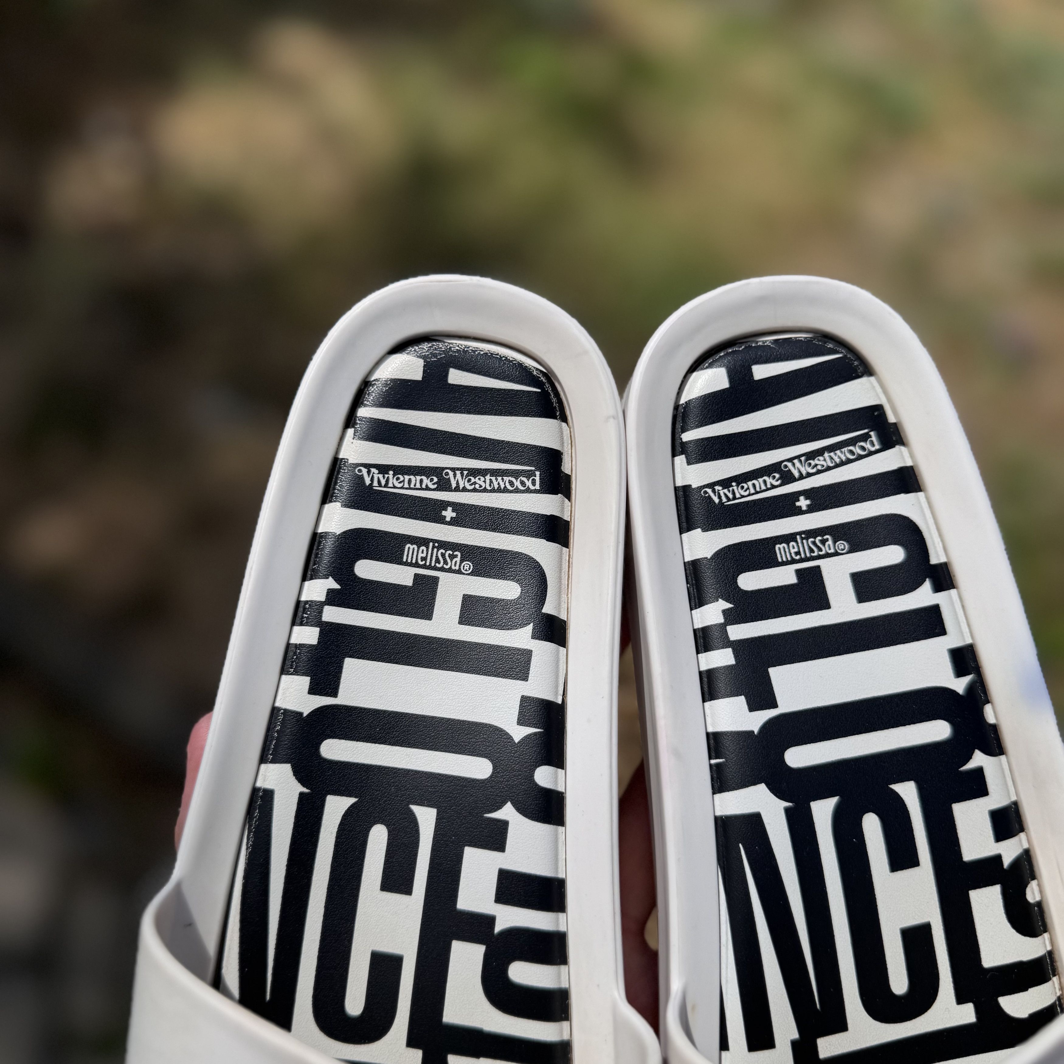 Vivienne Westwood Vivienne westwood melissa pattern white beach slides sandals Size US 6 / EU 39 - 5 Thumbnail