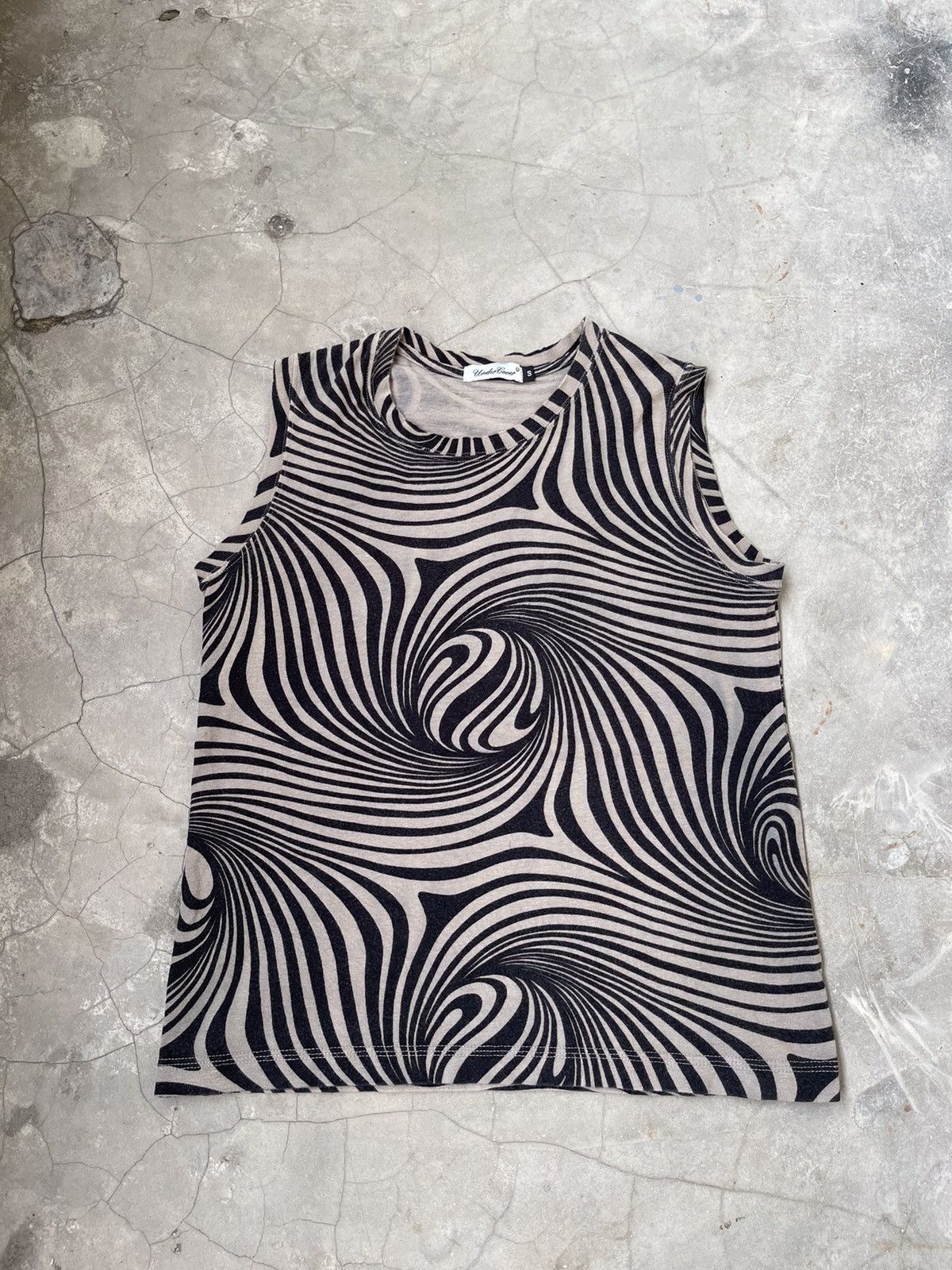 Jun Takahashi × Undercover Undercover Swirl Alloverprint Sleeveless Size US S / EU 44-46 / 1 - 3 Thumbnail