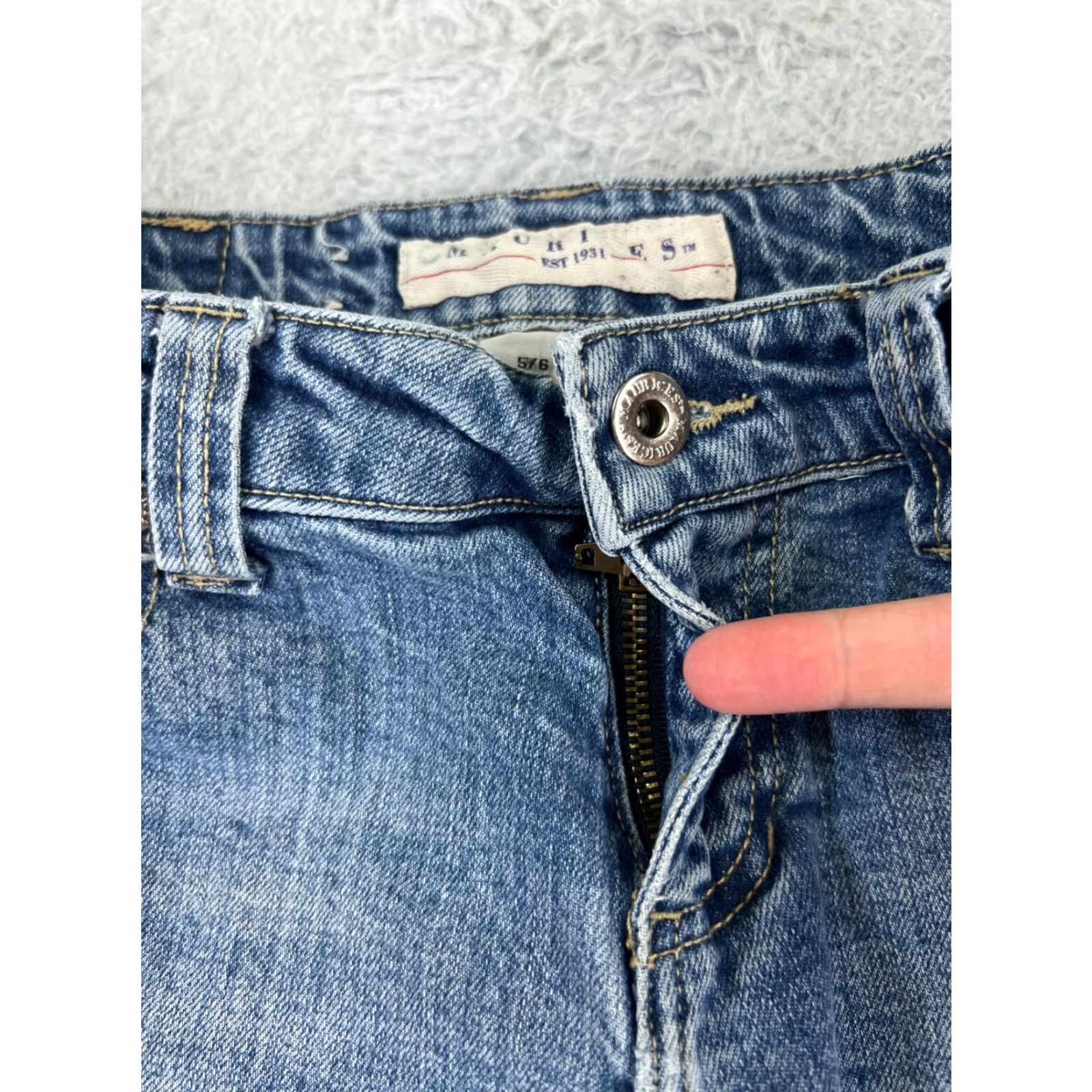 Vintage Maurices Jeans Women 5 Blue Denim Bootcut Cotton Blend Slim Stretch Inseam 27 in Black Label? Size 27" / US 4 / IT 40 - 7 Thumbnail