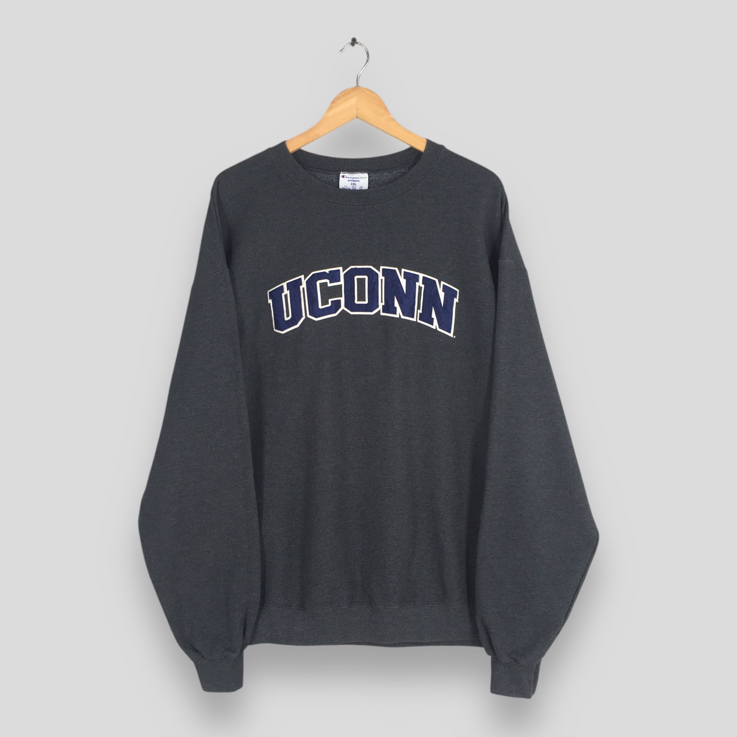 Vintage Connecticut Huskies NCAA Sweatshirt 2XLarge