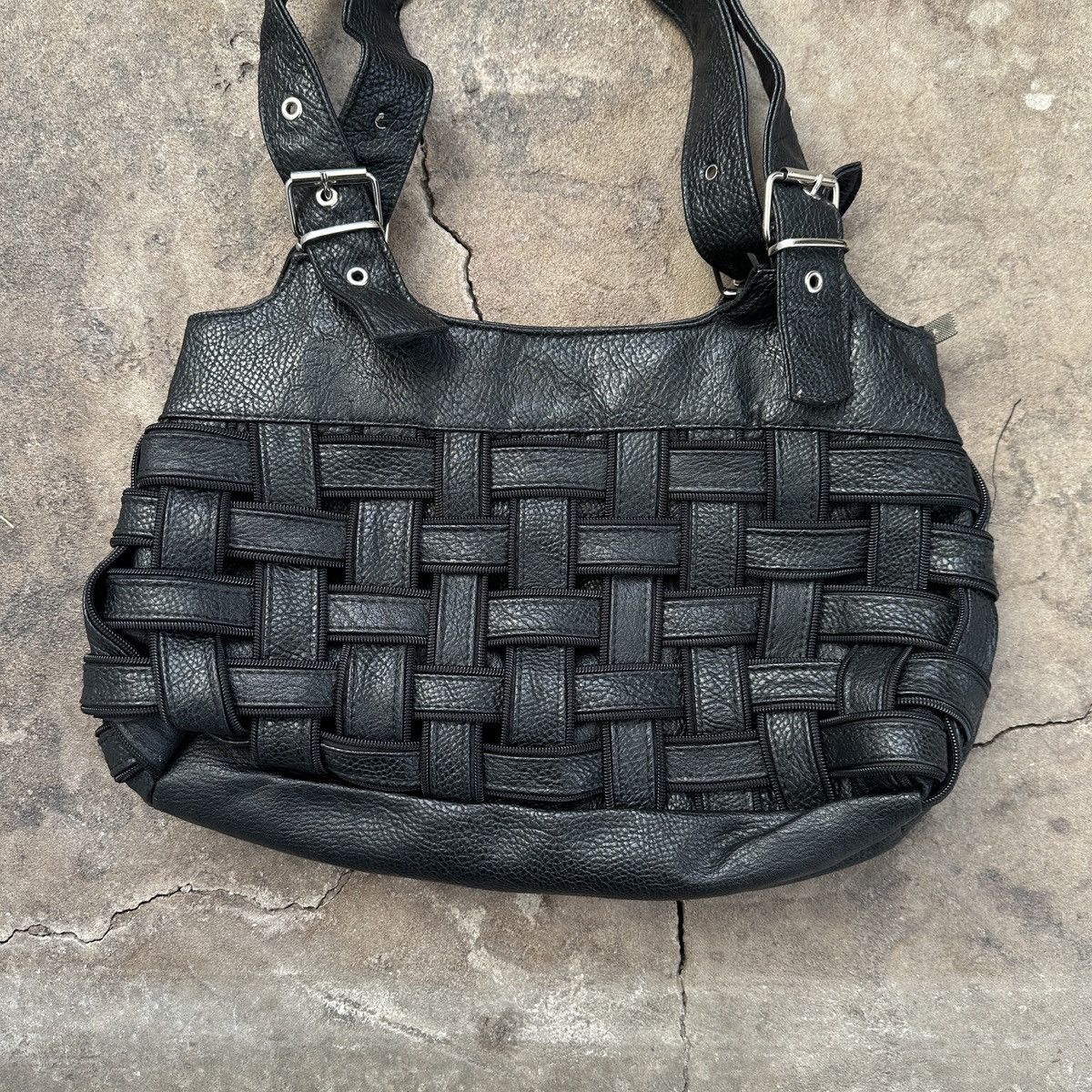 Vintage Vintage Eco Leather Shoulder Bag Baleciaga Style Size ONE SIZE - 3 Thumbnail