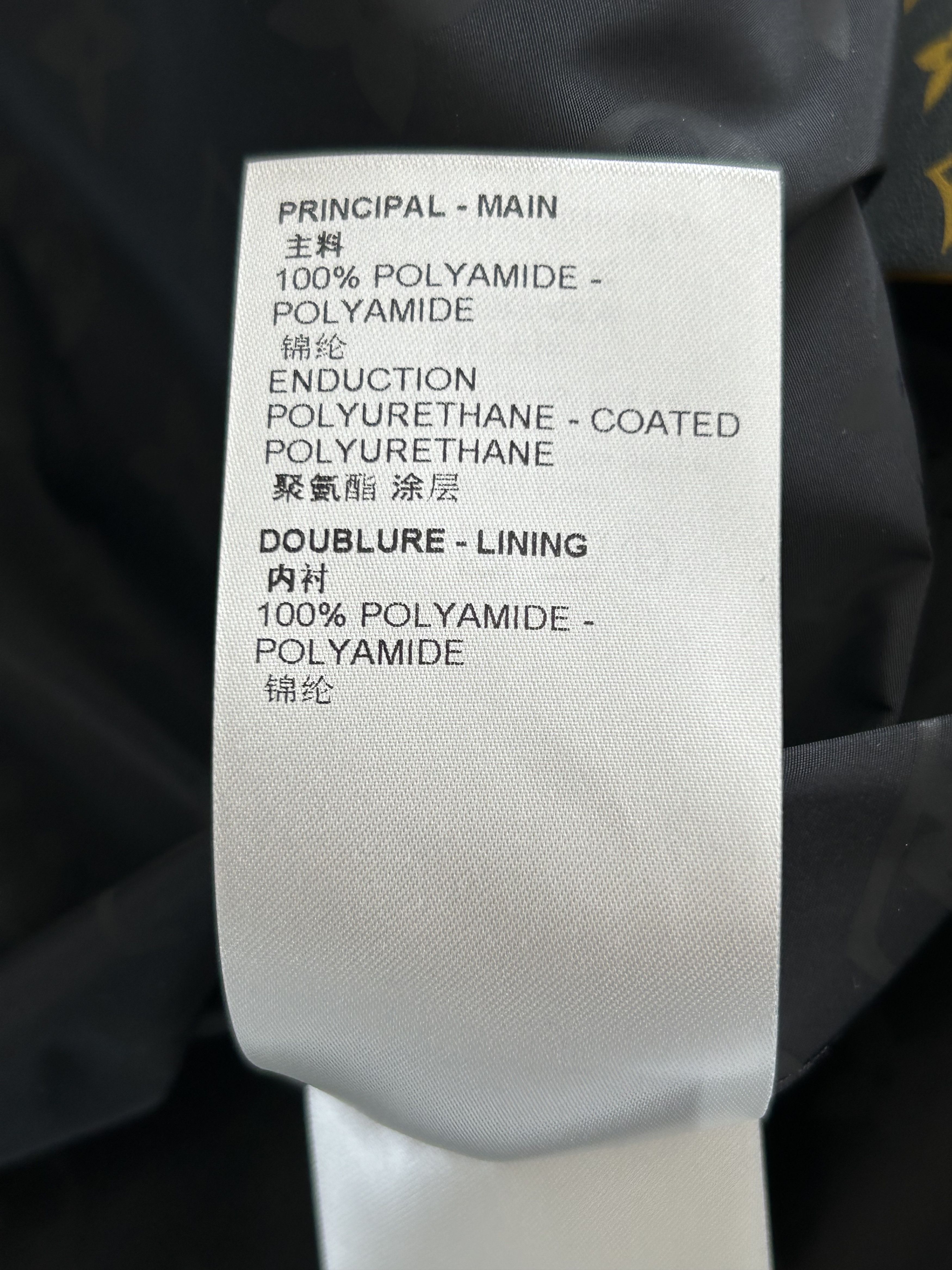 Louis Vuitton Louis Vuitton Black Monogram Raincoat Size US S / EU 44-46 / 1 - 5 Thumbnail