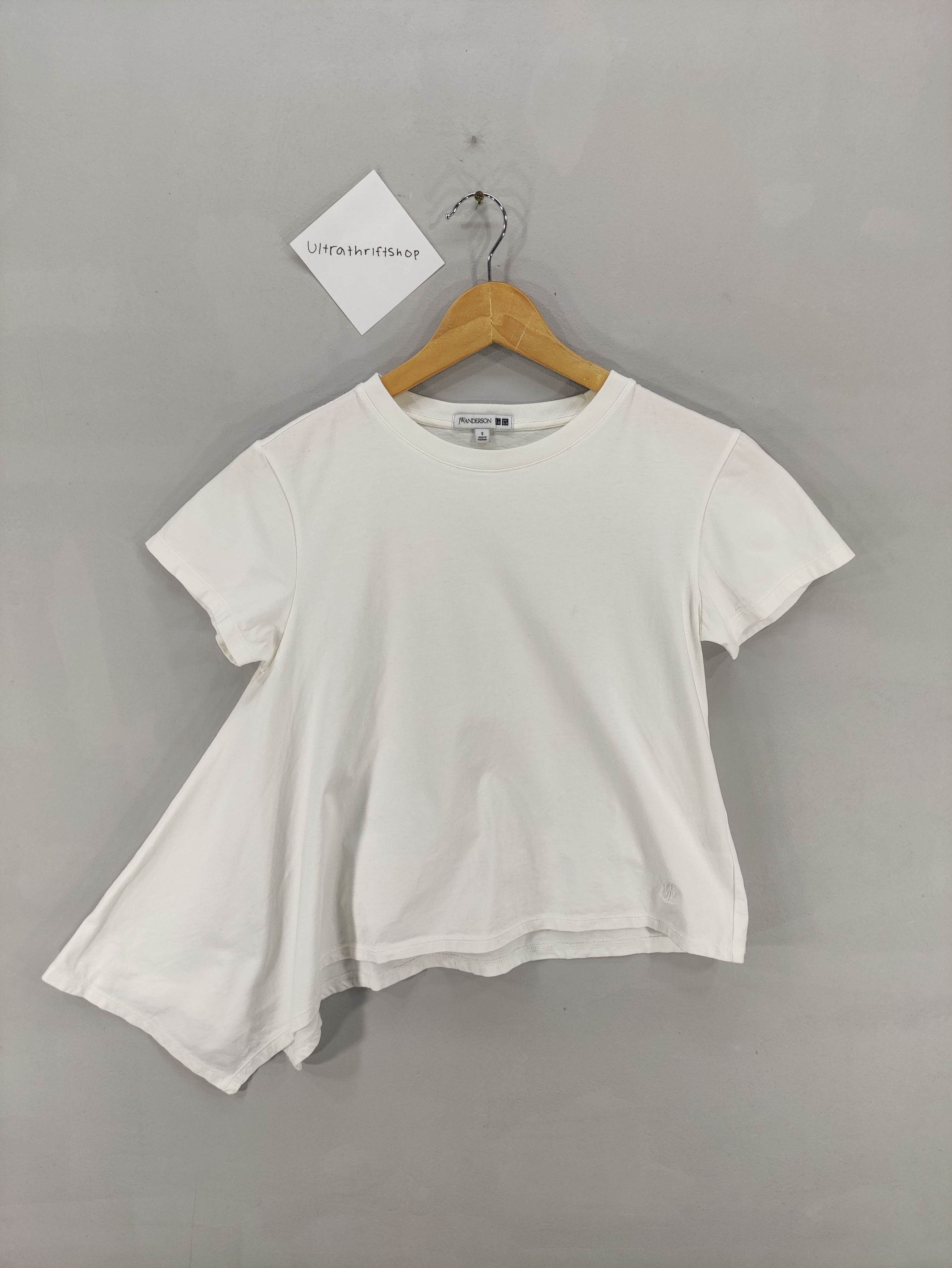 JW Anderson × Uniqlo J.W.Anderson Plain Tee Tshirt Size XS / US 0-2 / IT 36-38 - 1 Thumbnail