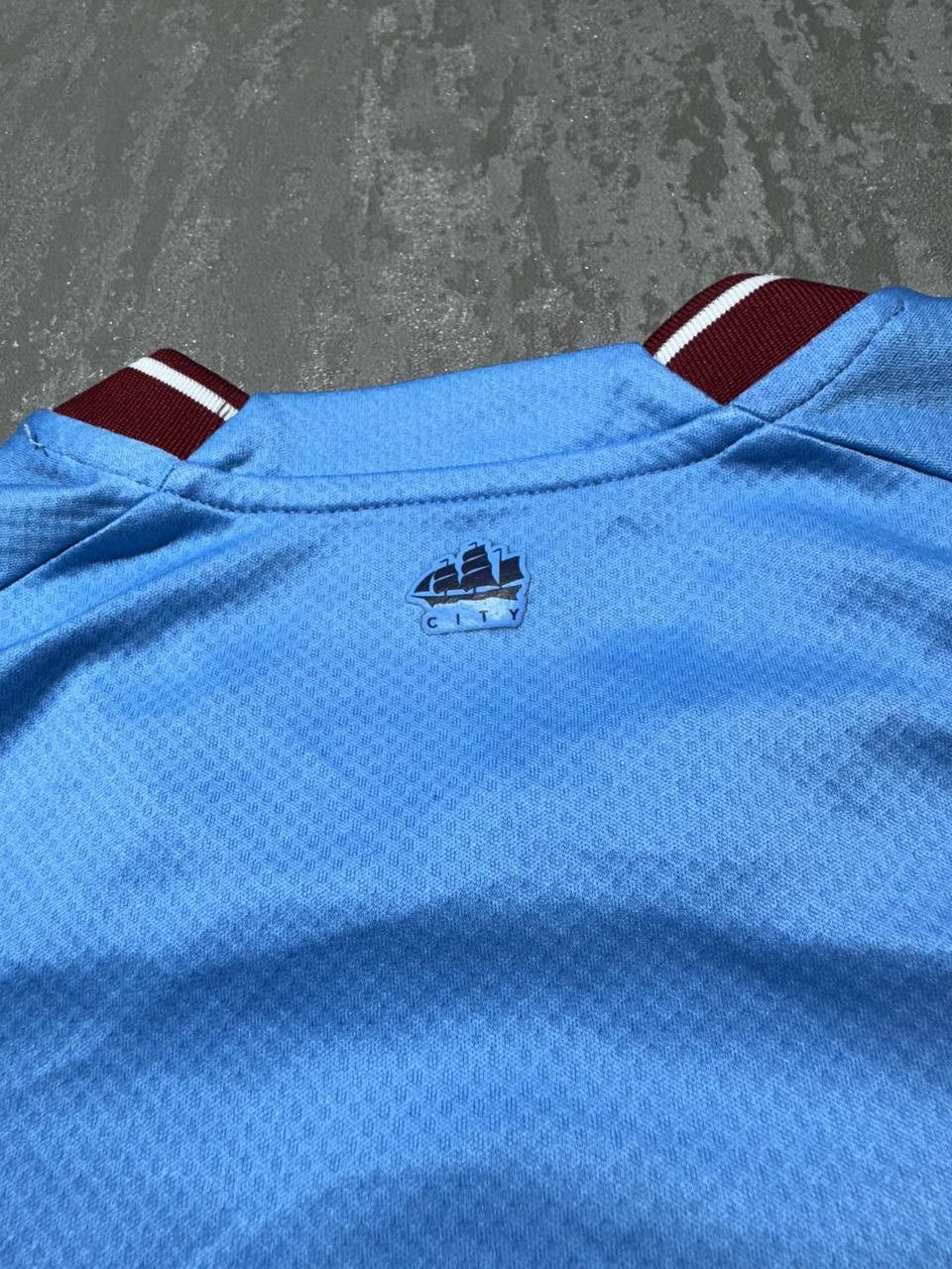 Puma Puma Manchester City 2022-2023 soccer Jersey Size US S / EU 44-46 / 1 - 11 Thumbnail