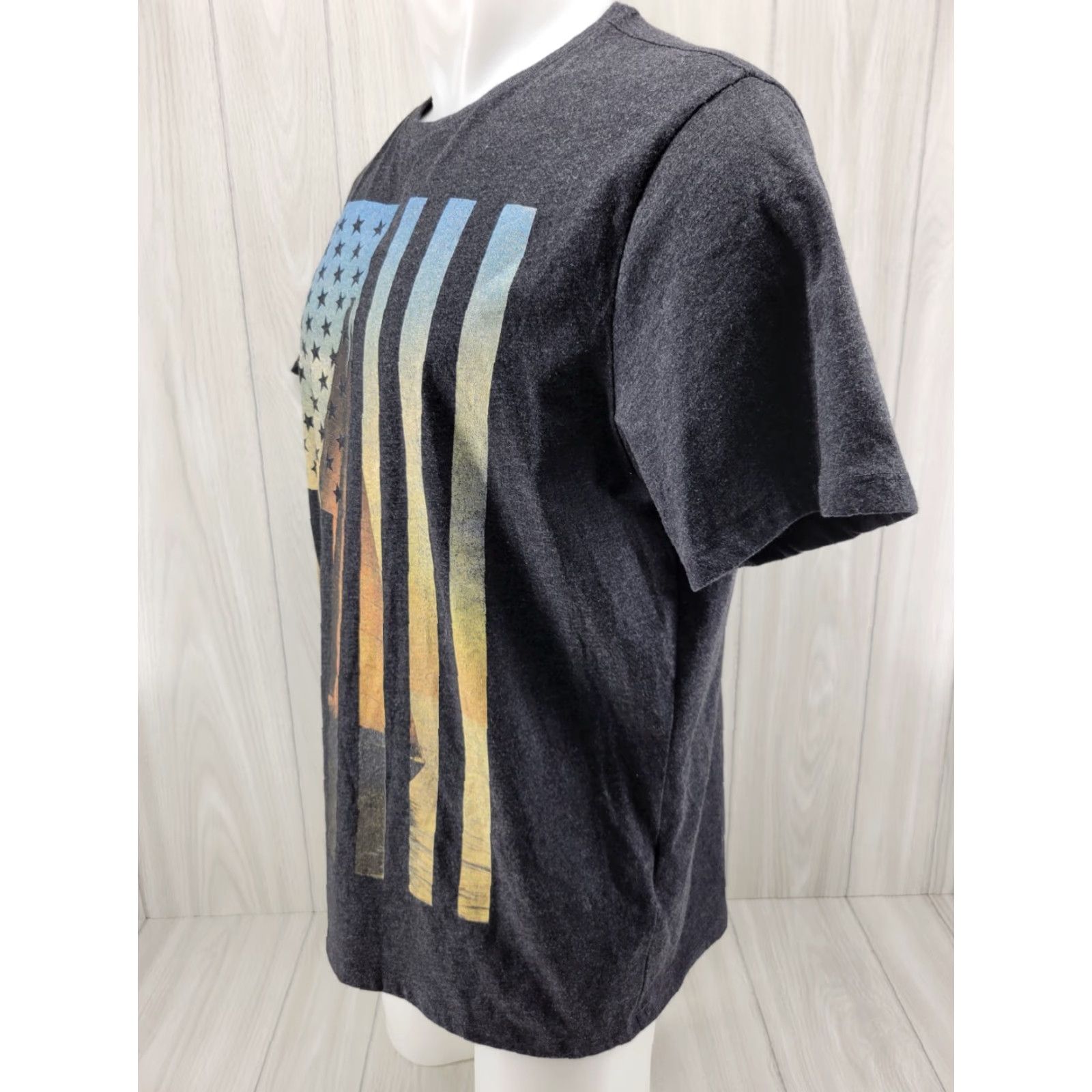 Banana Republic Banana Republic T-shirt Men Large American Flag Sail Boat Shirt Short Sleeve Gray Regular Logo Size US L / EU 52-54 / 3 - 3 Thumbnail