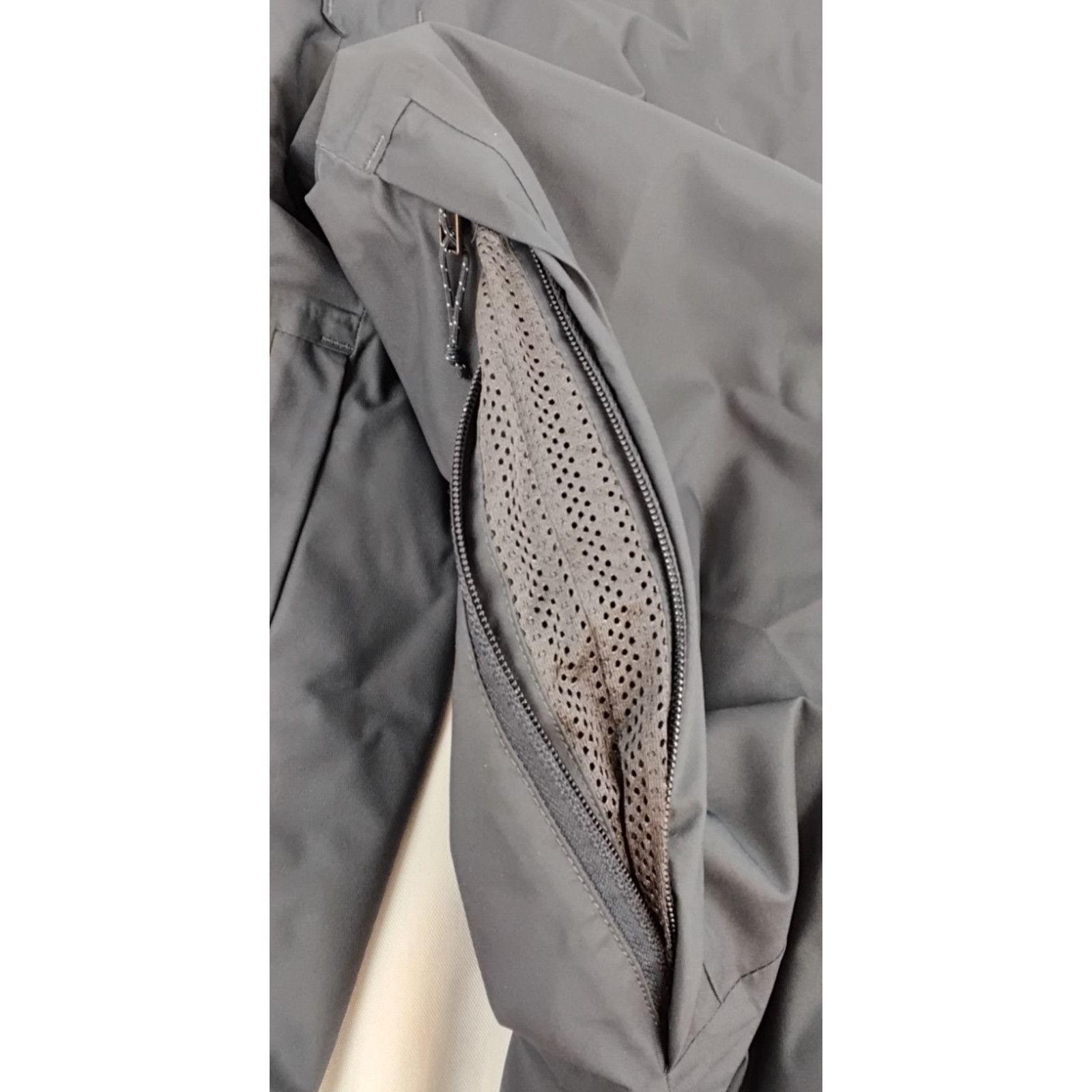 Patagonia Patagonia Snowpants Men's L Gray Ski/Snowboard Insulated Size US 34 / EU 50 - 9 Thumbnail