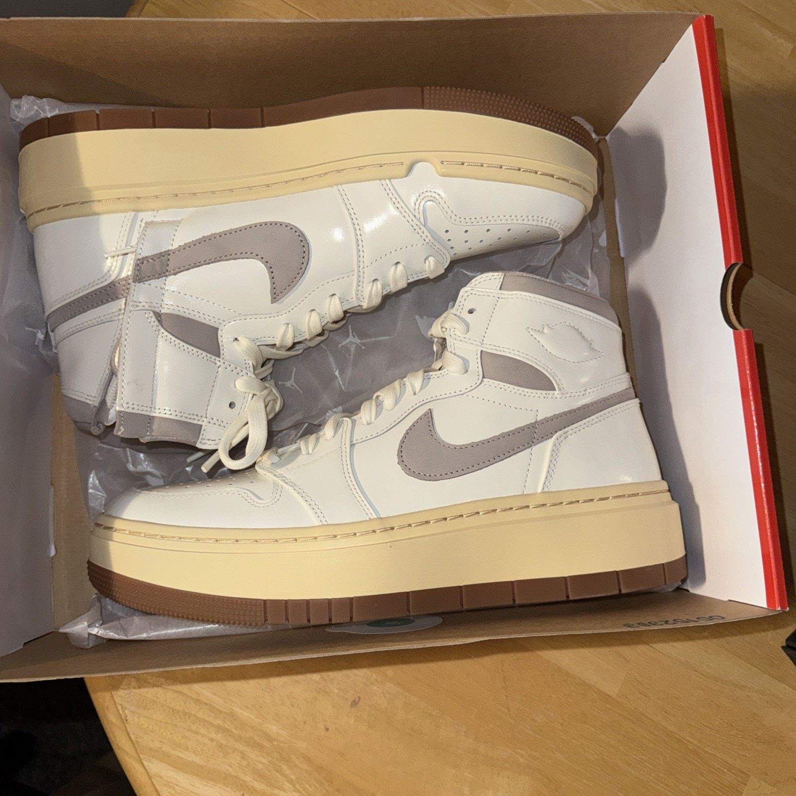 Nike Nike Air Jordan 1 Elevate High SE Women's Sz12 DZ3744 100 Size US 12 / IT 42 - 8 Thumbnail