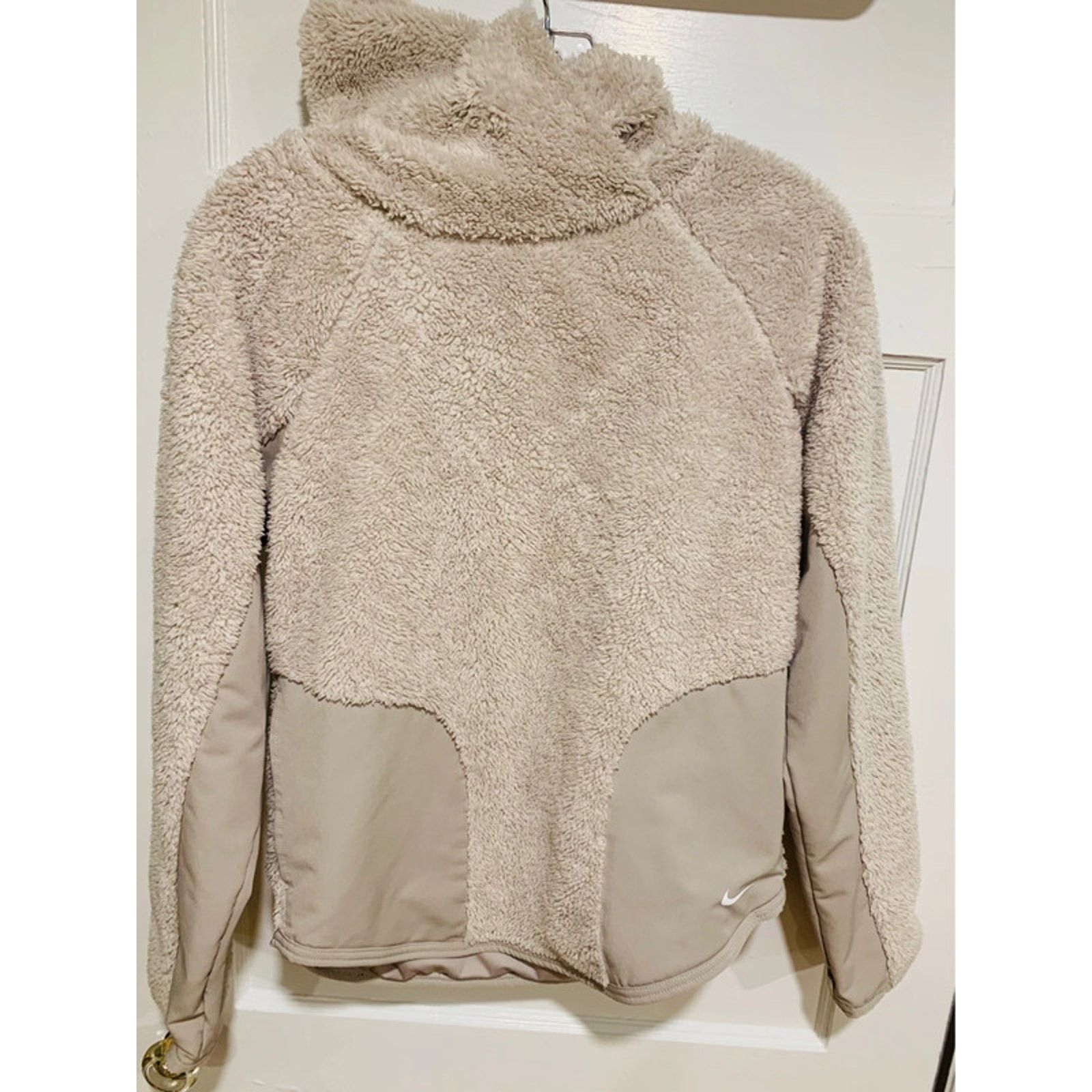 Nike Nike Cream Cream Beige Oatmeal Sherpa Thermal Hoodie XS Size XS / US 0-2 / IT 36-38 - 2 Thumbnail