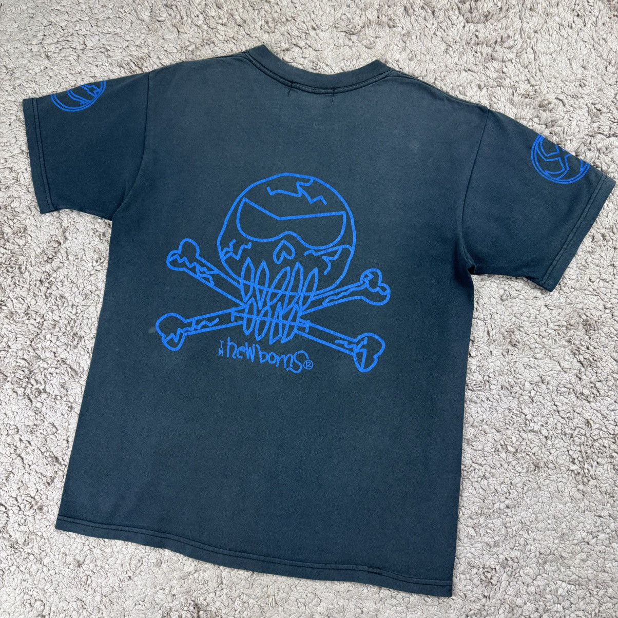 Vintage Vintage Faded TM New Borns Streetwear T-shirt Size US M / EU 48-50 / 2 - 4 Thumbnail