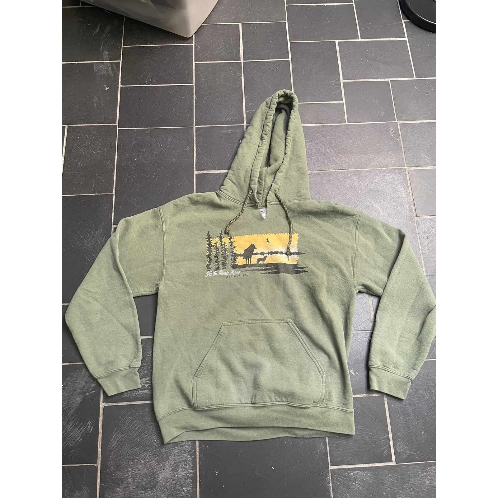 Other Vintage Olive Green Hoodie Graphic Size Medium Size US M / EU 48-50 / 2 - 1 Thumbnail