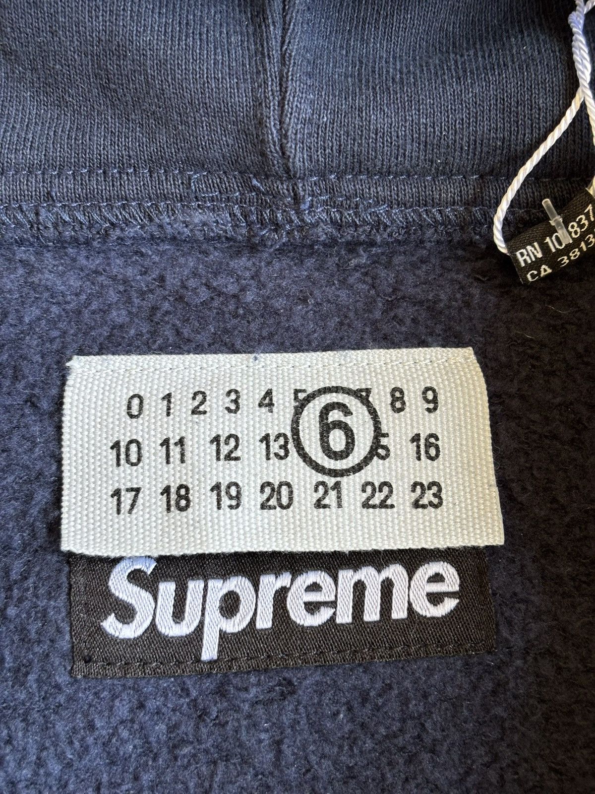 Maison Margiela × Supreme Supreme Maison Margiela Box Logo Zipup Hoodie Navy Size US M / EU 48-50 / 2 - 5 Thumbnail