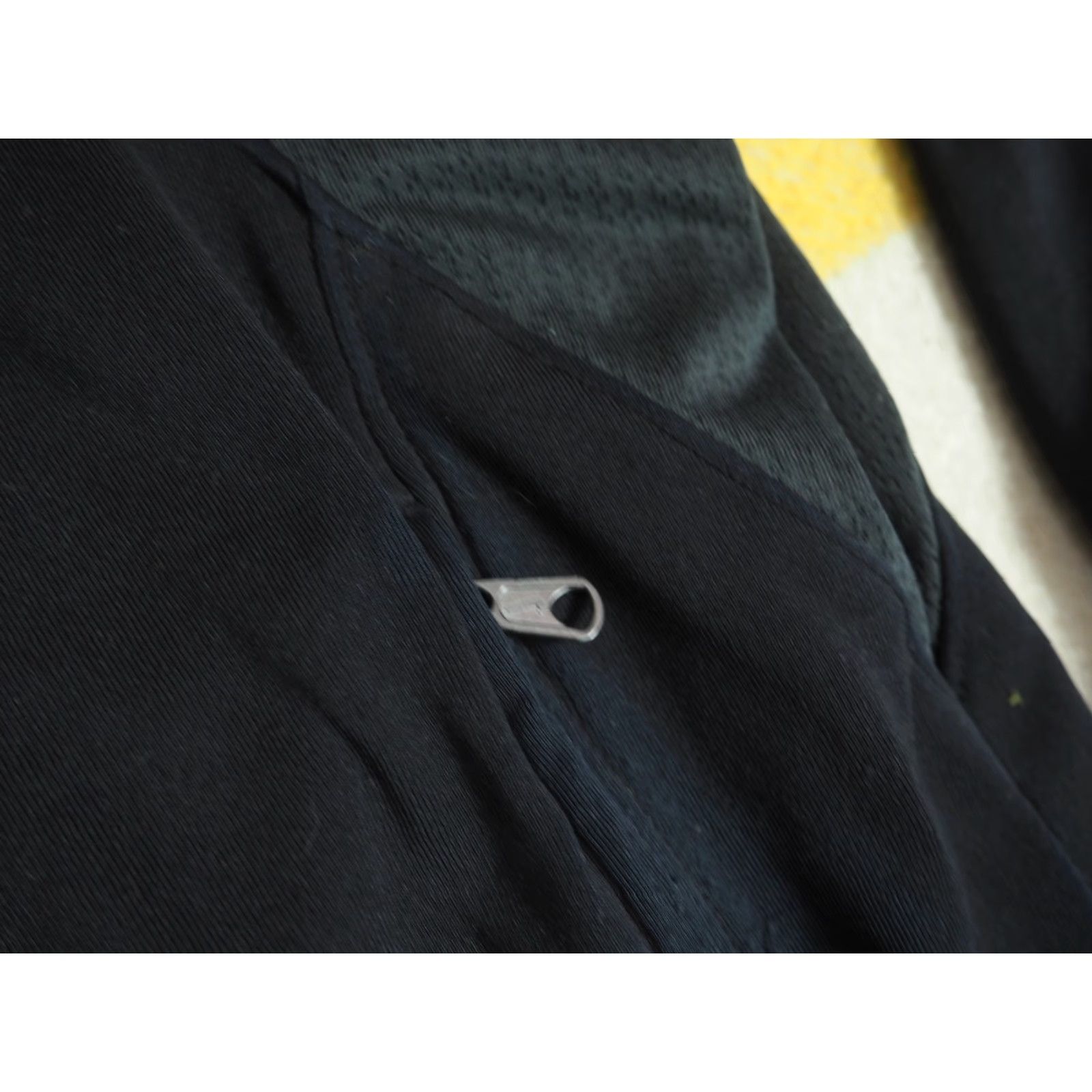 Nike VINTAGE Nike Black Gray Full Zip Logo Swoosh Check Softshell Jacket Mens M Size US M / EU 48-50 / 2 - 6 Thumbnail