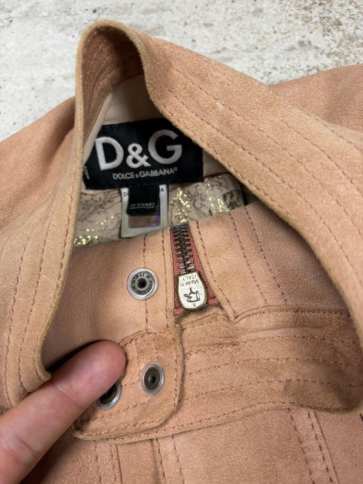 Dolce & Gabbana Vintage 2000s Dolce & Gabbana Suede Leather Utility Jacket Size M / US 6-8 / IT 42-44 - 14 Thumbnail