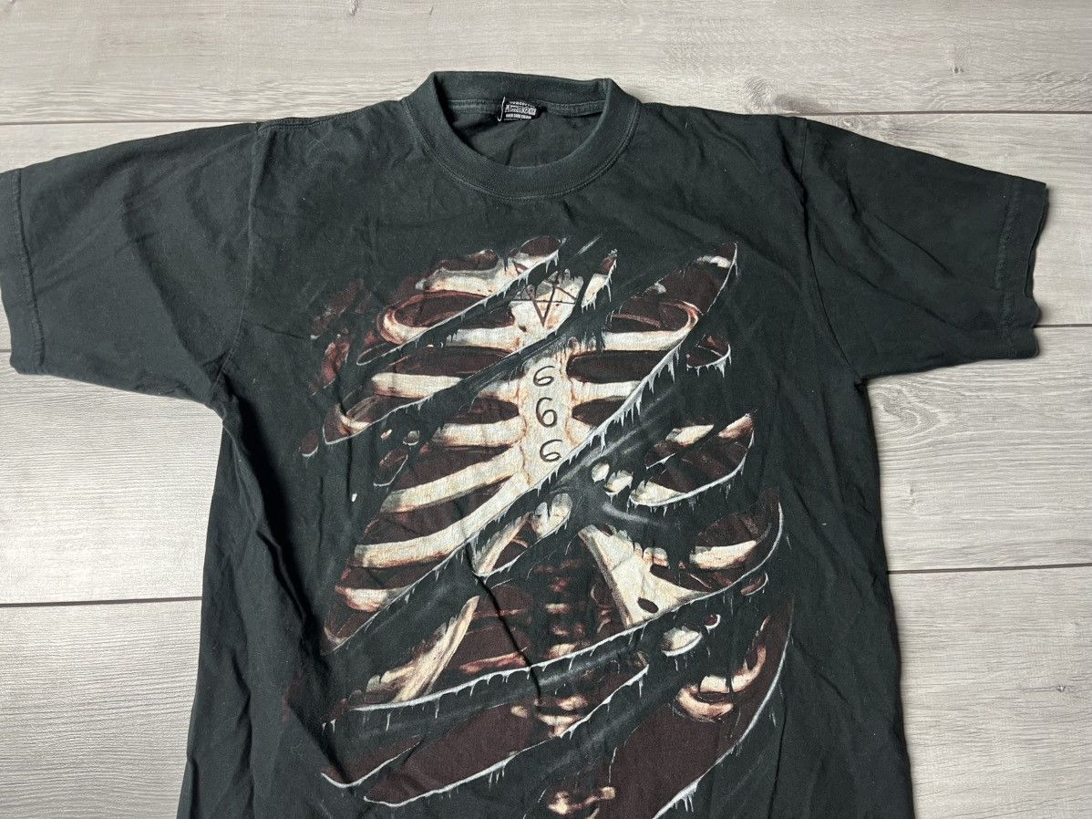 Band Tees Vintage skulls skeleton body 666 tshirt size XLarge Size US XL / EU 56 / 4 - 3 Thumbnail