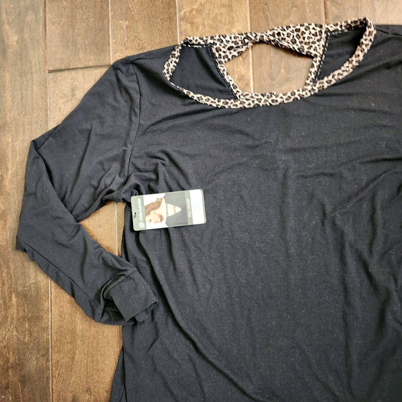 Vintage Daisy Fuentes Bow Back Top Shirt 2X Womens Black Leopard Trim Long Sleeve Bow Back Knit Polyester Blend Casual Party/Cocktail Formal Size XXL / US 16-18 / IT 52-54 - 4 Thumbnail