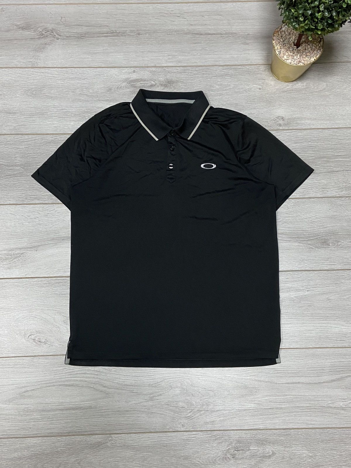 Oakley Oakley vintage nylon polo shirt Size US L / EU 52-54 / 3 - 1 Thumbnail
