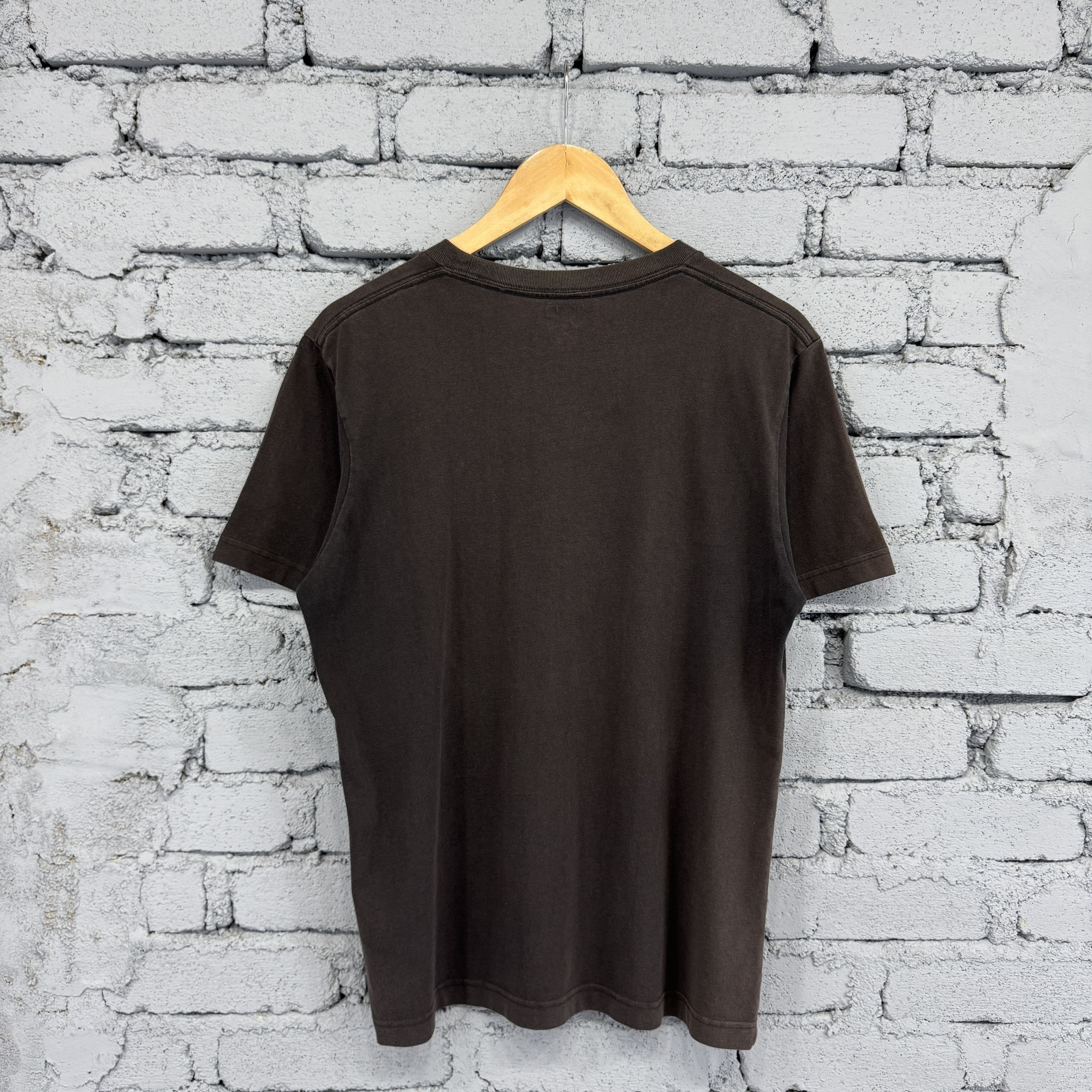 Uniqlo Uniqlo UT Alien Movie Graphic Sunfaded Tshirt Mens Size US M / EU 48-50 / 2 - 2 Thumbnail