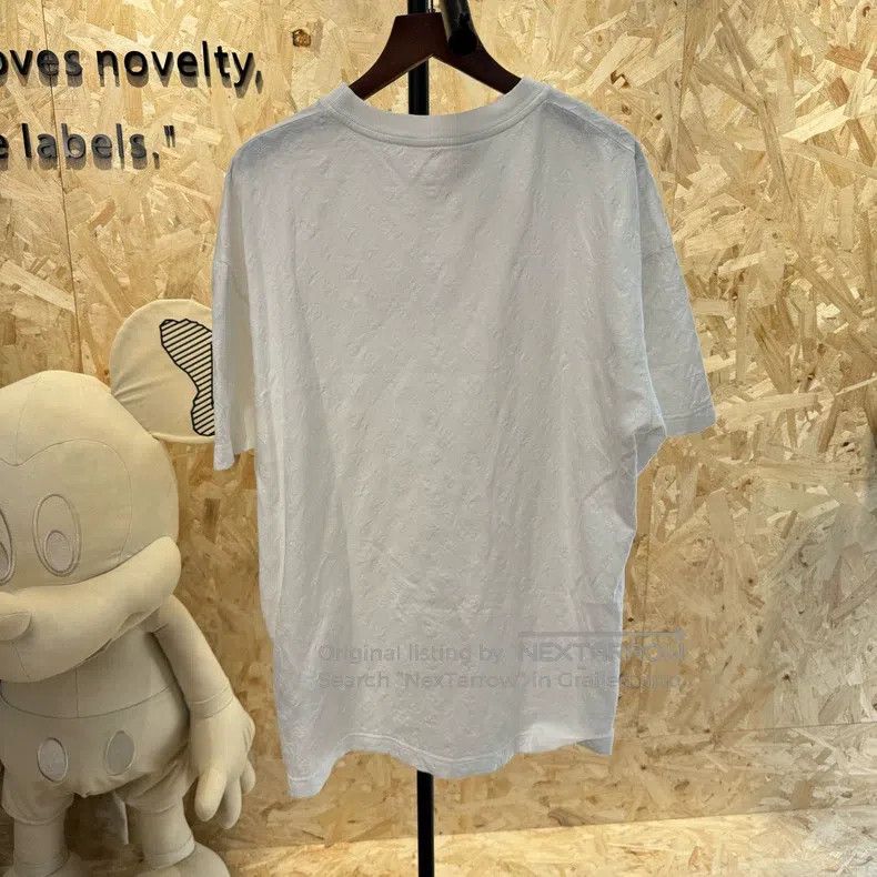 Louis Vuitton Louis Vuitton 24 SS white dark lines full logo short sleev Size US S / EU 44-46 / 1 - 2 Thumbnail
