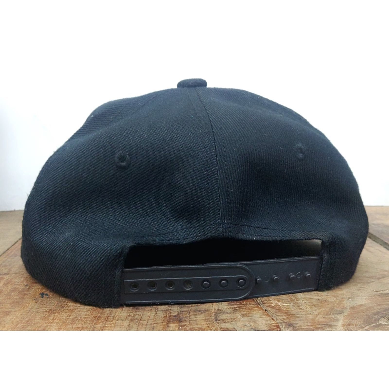 Vintage Young & Reckless Snapback Cap Mens All Black Wool Twill Adjustable Los Angeles Reckless Cap Size ONE SIZE - 5 Thumbnail