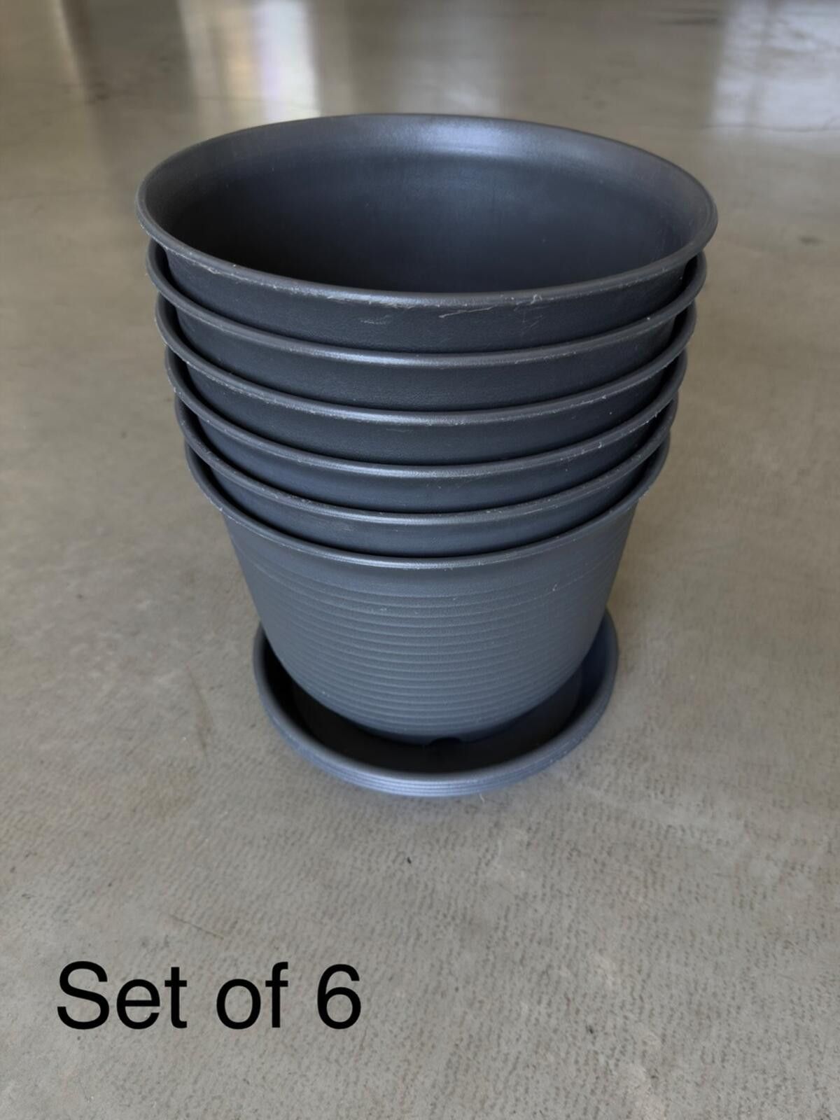 Other 9inch Plastic Plant Pots w Saucers / 12pc Set w Saucers Size ONE SIZE - 1 Thumbnail