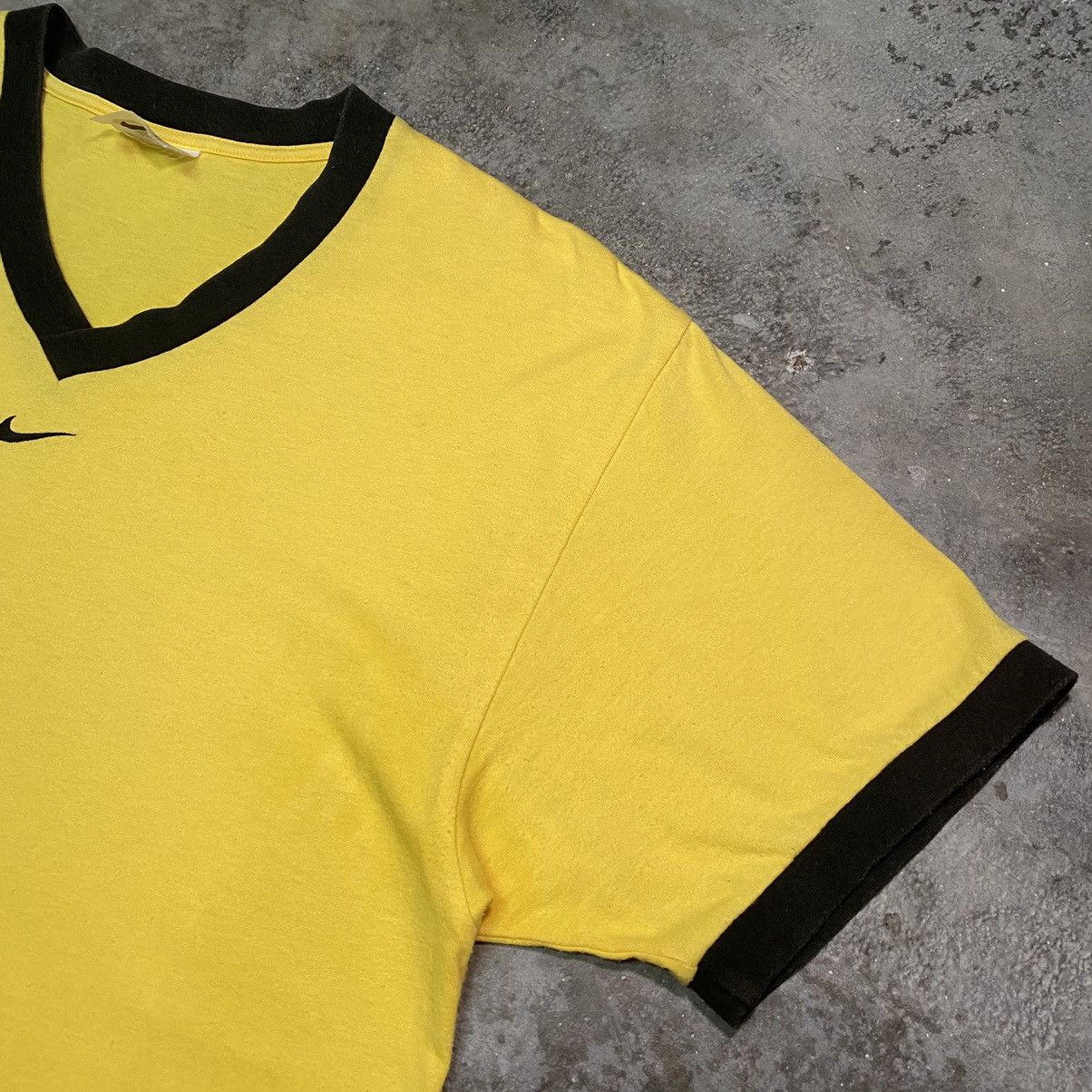 Nike × Vintage Vintage 90’s Nike Center Logo T Shirt Size US M / EU 48-50 / 2 - 7 Thumbnail