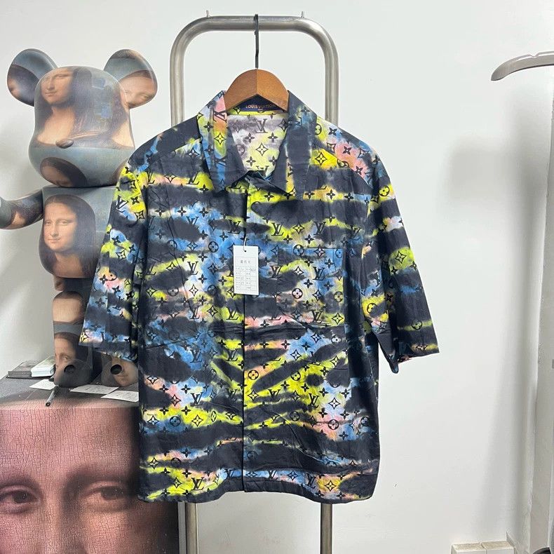 Louis Vuitton Louis Vuitton Tie-dyed and full-printed short-sleeved shirt Size US L / EU 52-54 / 3 - 1 Thumbnail