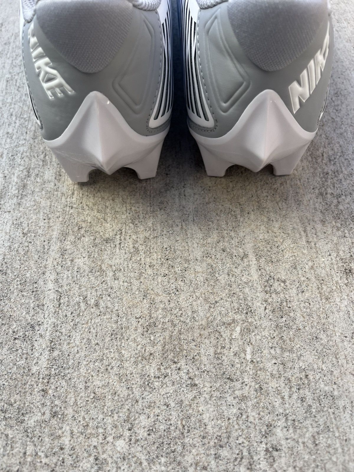 Nike Nike Vapor Edge 360 VC Football Cleats (DO6294-100) Men’s 8 Size US 8 / EU 41 - 6 Thumbnail