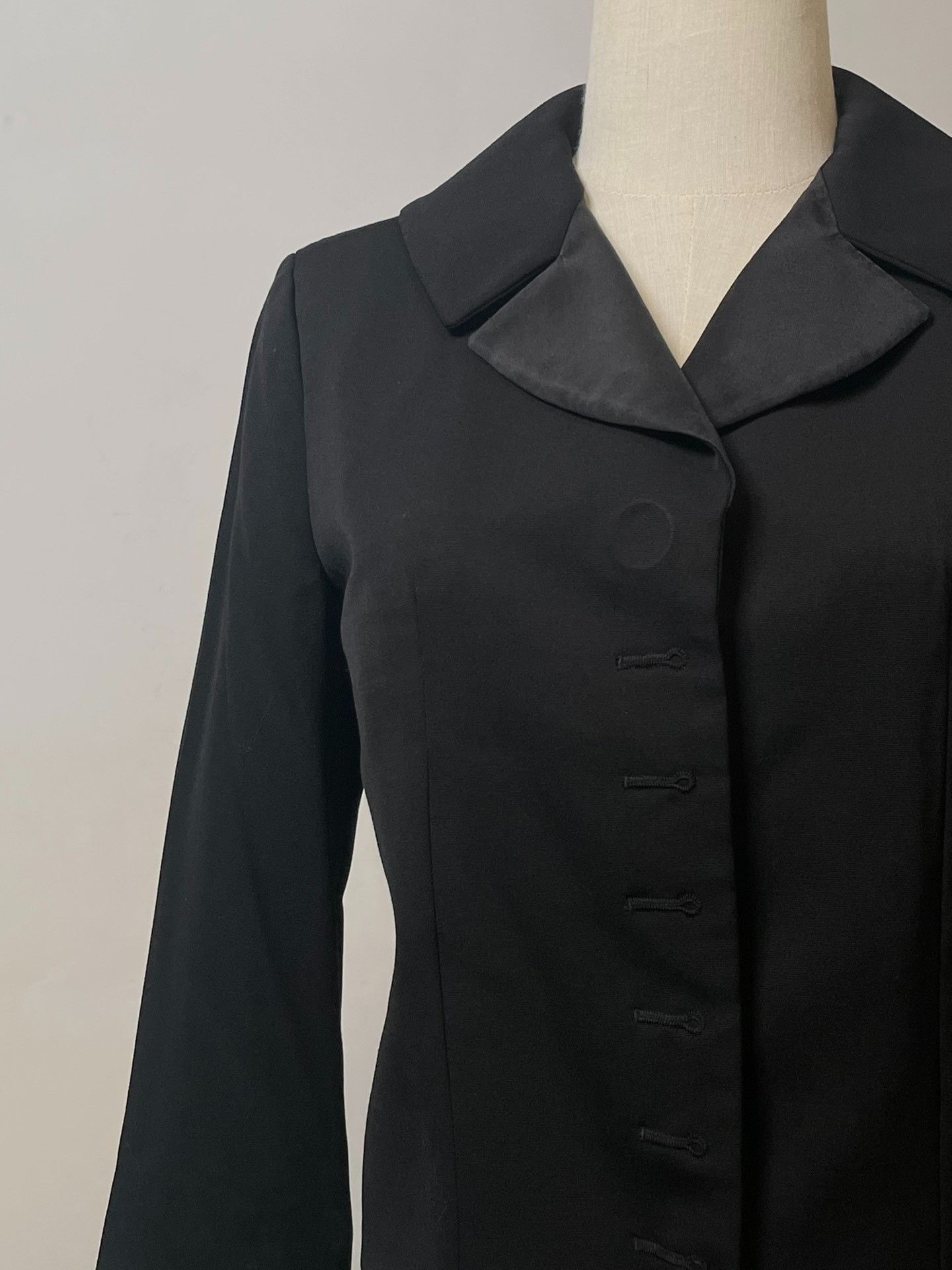 Maison Margiela Maison Margiela Weird button short jacket 2501-Nextarrow Size XS / US 0-2 / IT 36-38 - 5 Thumbnail
