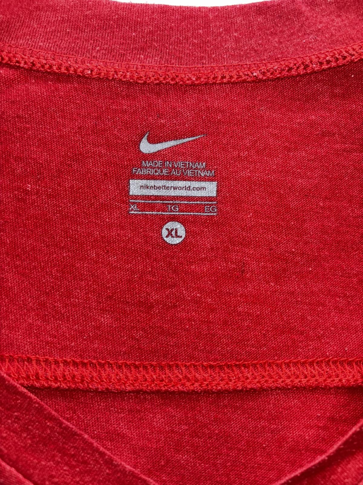 Nike Nike Lobos Red V-Neck T-Shirt - XL Size XL / US 12-14 / IT 48-50 - 4 Thumbnail