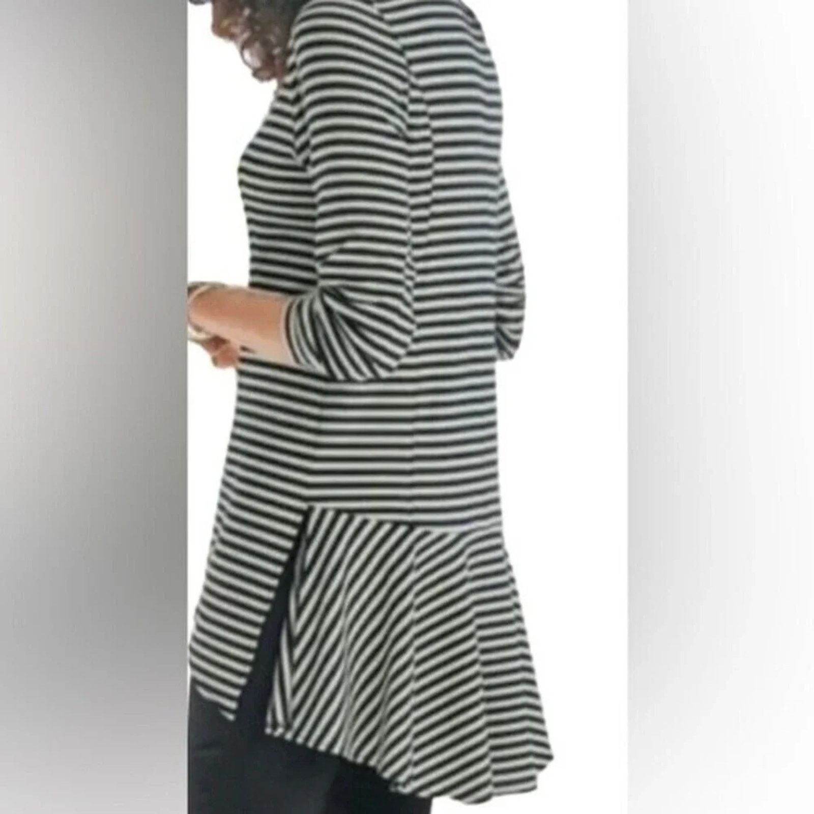 Soft Surroundings Soft Surroundings Calista jacket with a back ruffle, size Lg Size L / US 10 / IT 46 - 5 Thumbnail