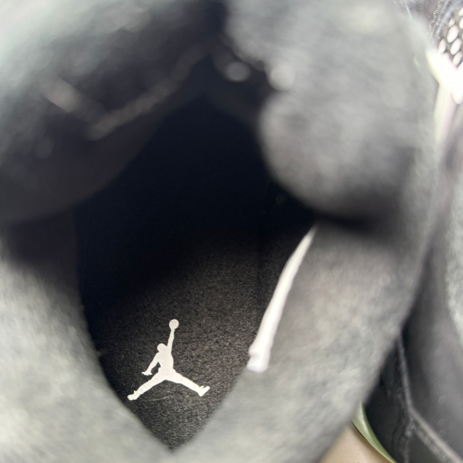 Jordan Brand × Nike Size 6 Nike Air Jordan 4 Retro GS White Thunder Men's Shoes Size US 6 / EU 39 - 10 Thumbnail