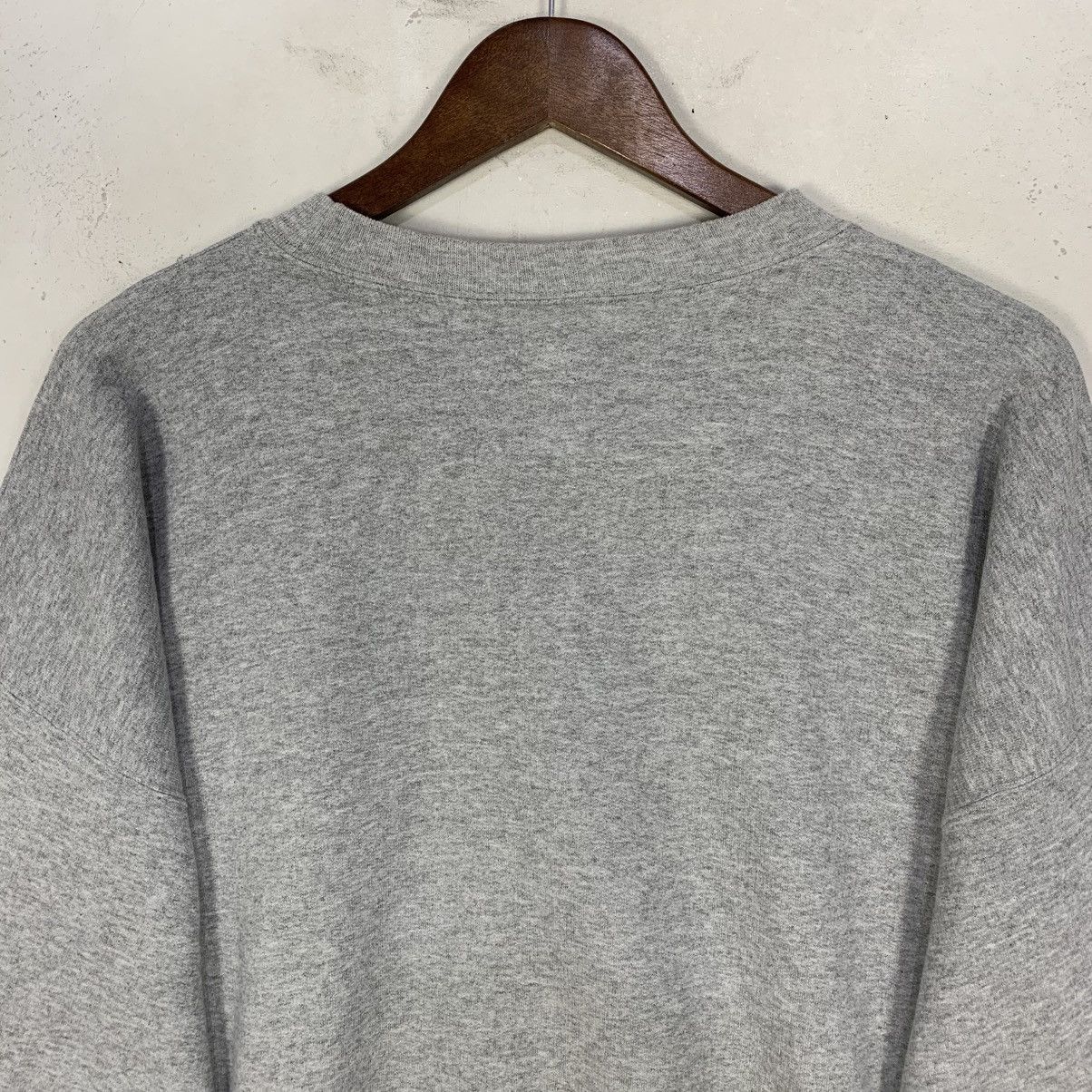 Hanes vintage Hanes Comfo Walt Disney World&Disneyland sweatshirt Size US XL / EU 56 / 4 - 8 Thumbnail