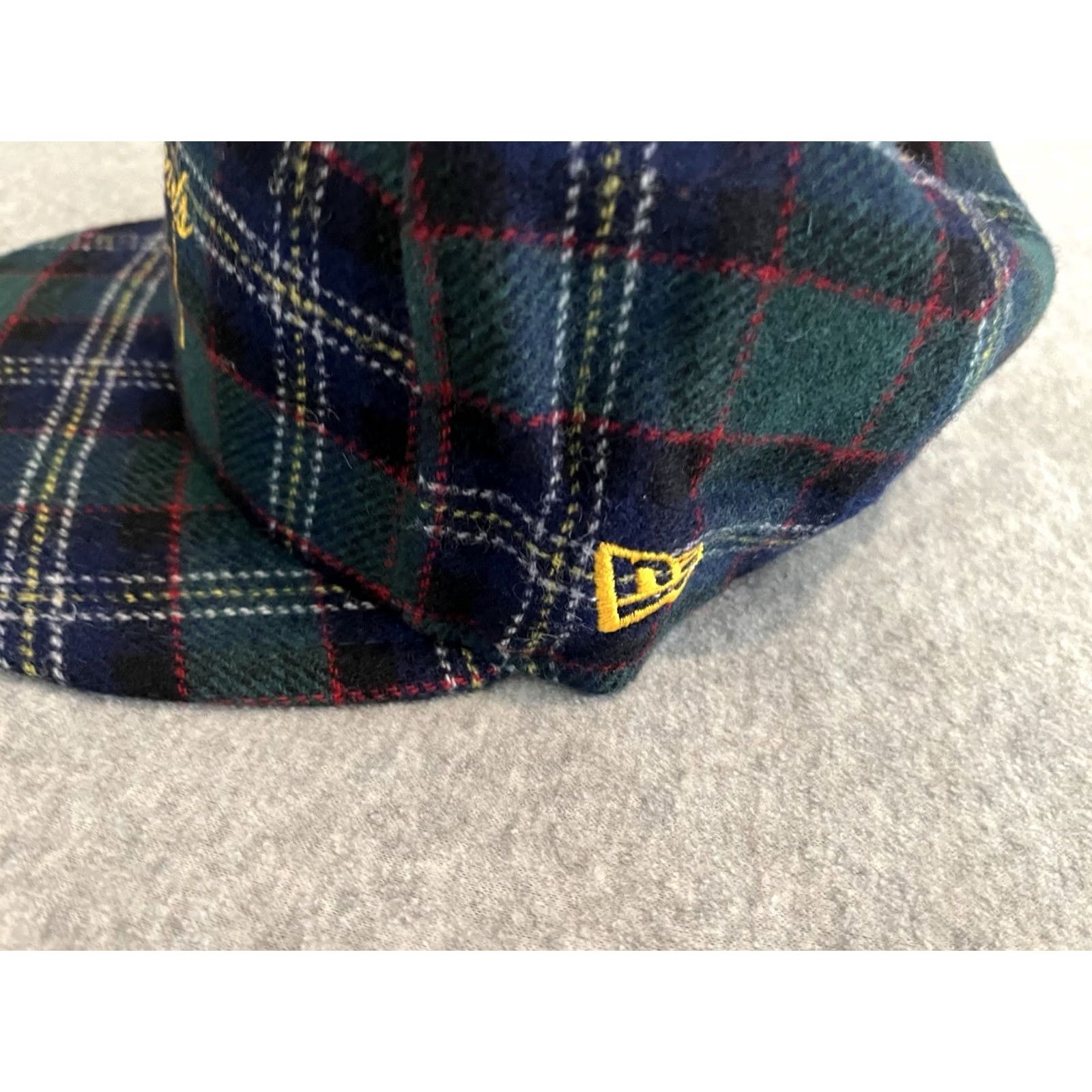 New Era New Era 59Fifty Hogwarts Plaid Fitted Cap Hat Wool Blend Size 7 7/8 Mens Baseball Cap Multicolor Harry Potter Size ONE SIZE - 3 Thumbnail