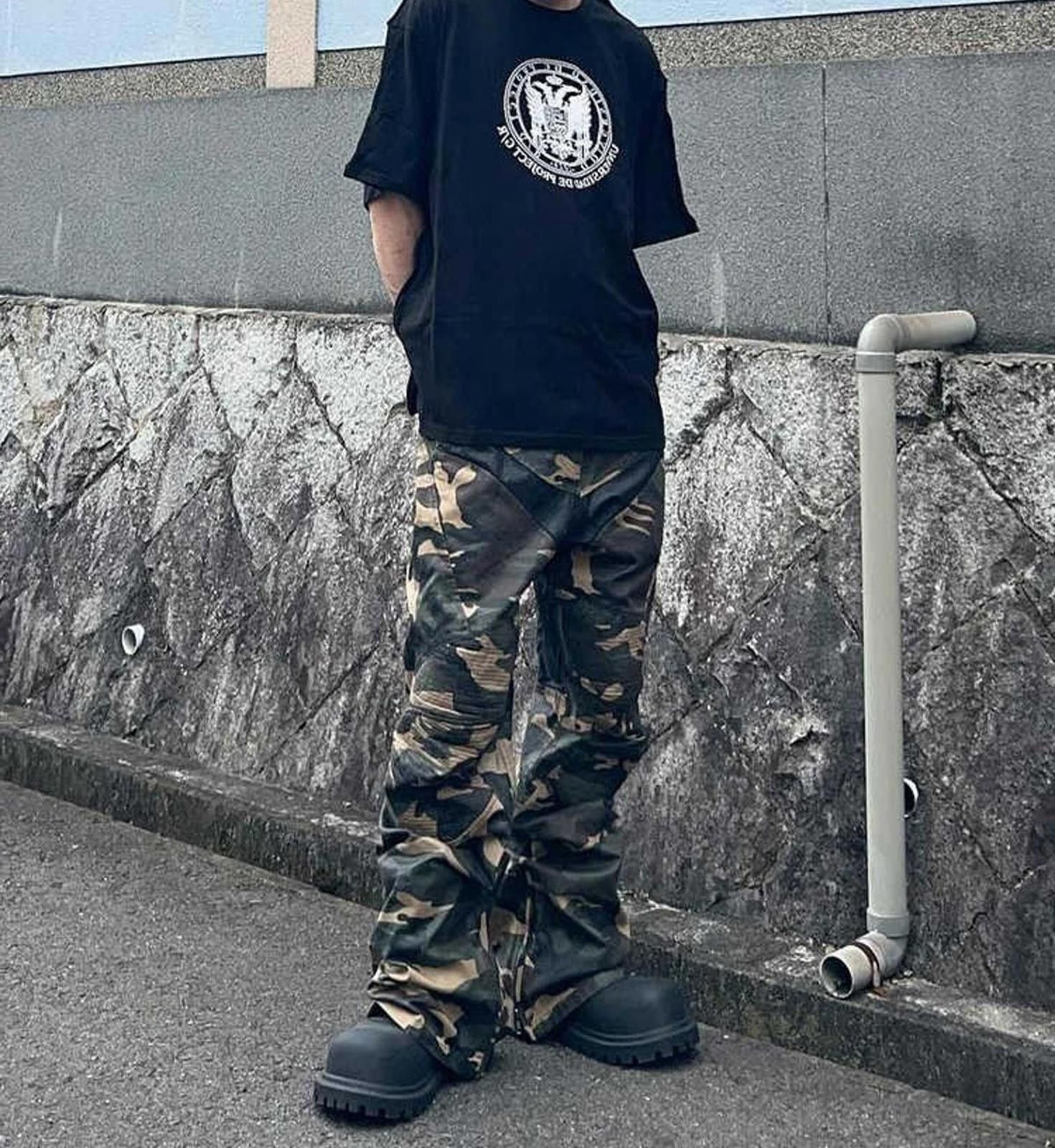 Japanese Brand Camo Print Stacked Flared Pants Size US 32 / EU 48 - 4 Thumbnail