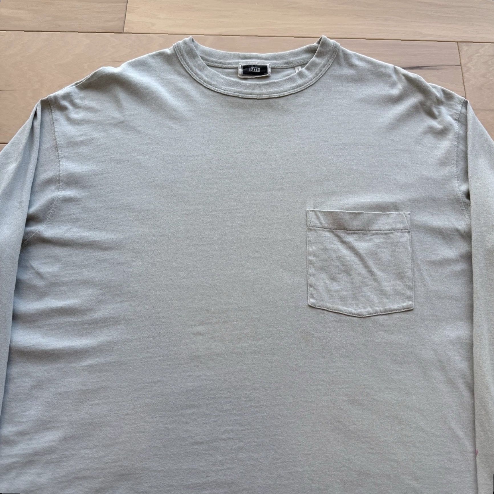Kith Kith Shirt Long Sleeve Medium Light Gray Cotton M Men Crew Neck Logo Streetwear 90s USA American California New York Shirt Size US M / EU 48-50 / 2 - 3 Thumbnail