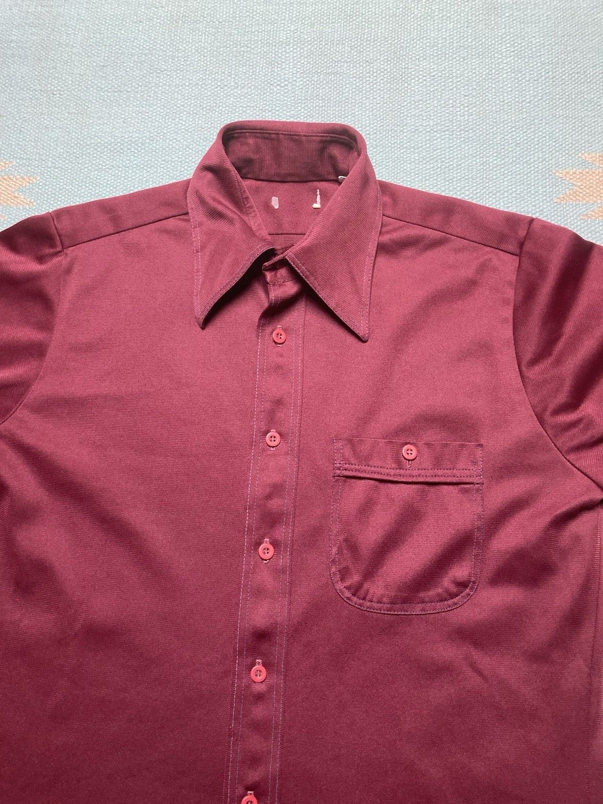 Vintage Vintage 60s 70s button shirt polyester knit maroon medium Size US M / EU 48-50 / 2 - 2 Thumbnail