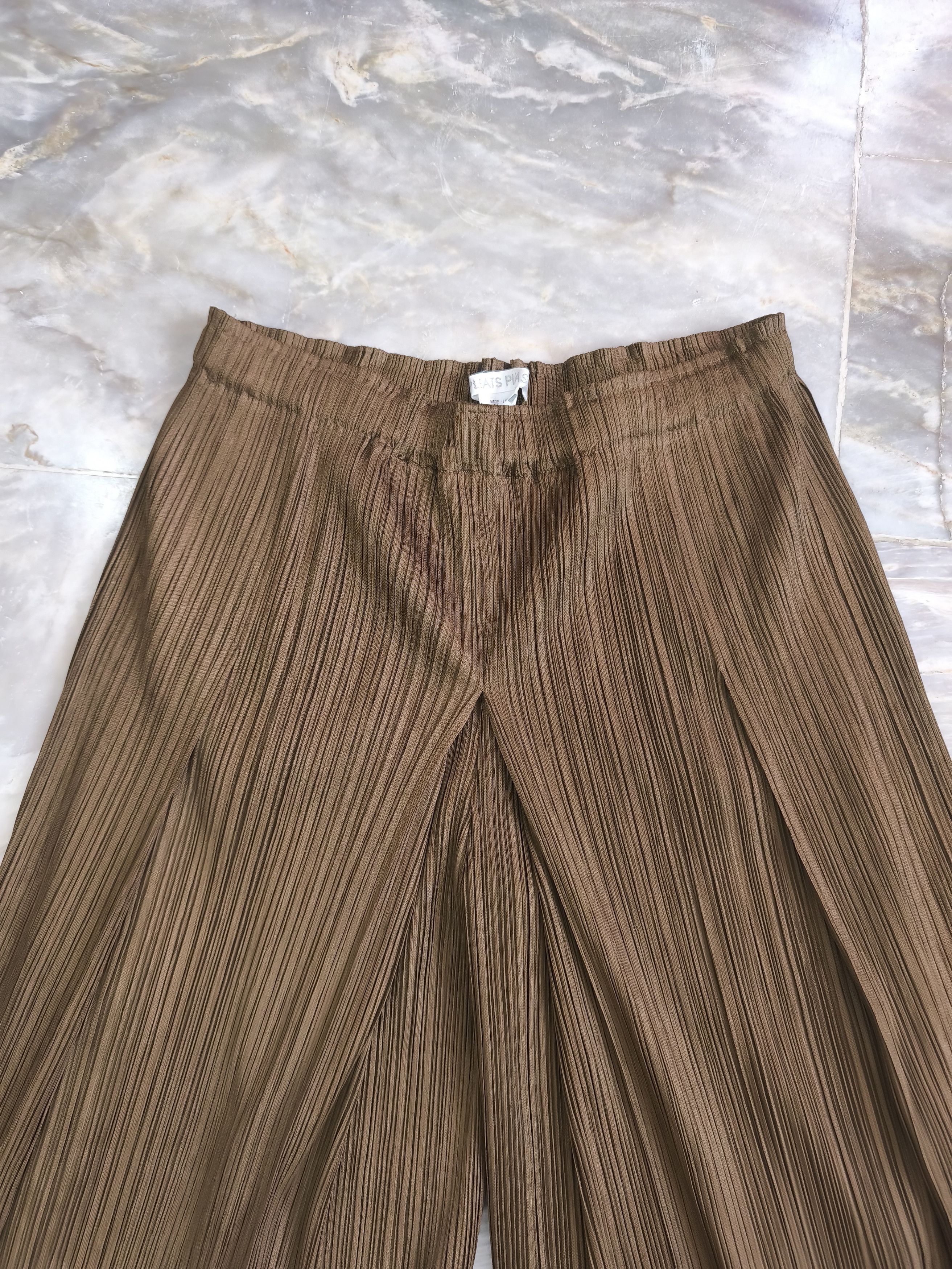 Pleats Please Issey Miyake Pleats Please kick pleat Size 24" / US 00 / IT 34 - 3 Thumbnail