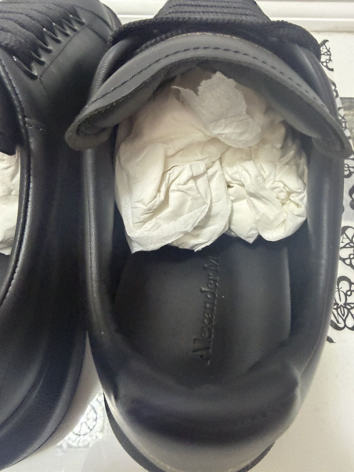 Alexander McQueen Alexander McQueen Oversized Triple Black Leather Size 41 Size US 8 / EU 41 - 13 Thumbnail