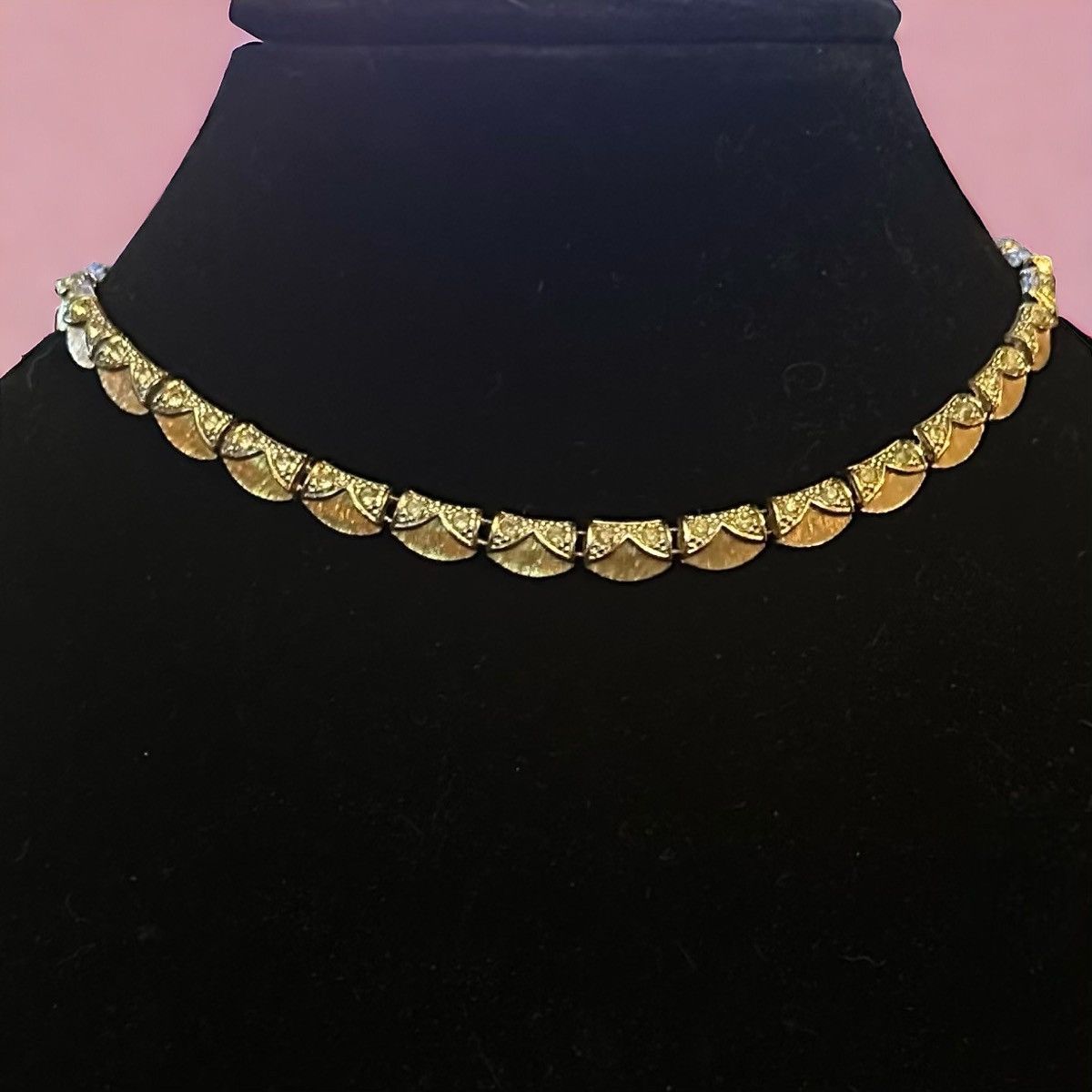 Vintage Vintage rhinestone accent scalloped link necklace Size ONE SIZE - 1 Thumbnail