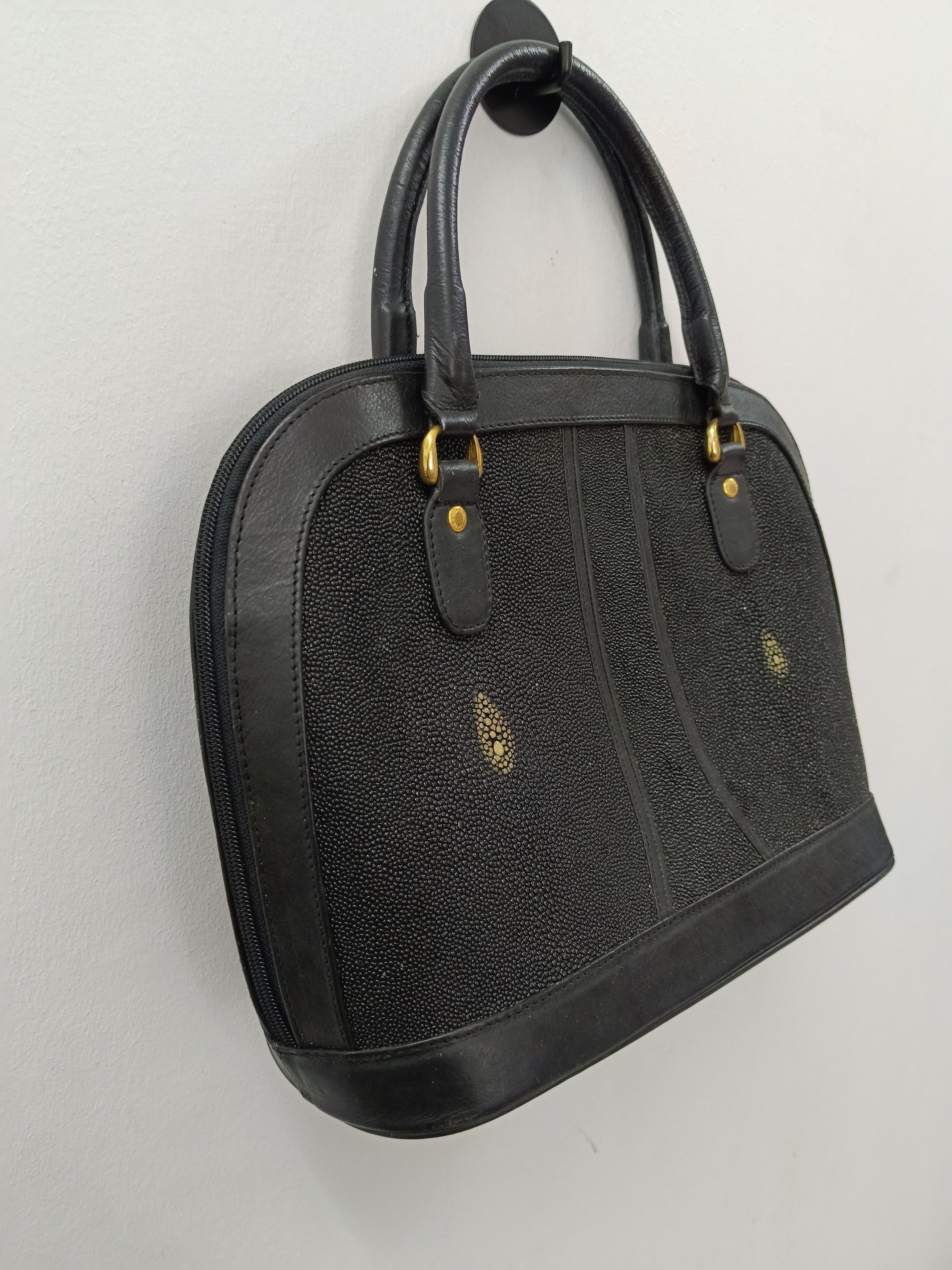 Leather Stingray Leather Dome Handbag - Vintage Black Galuchat Size ONE SIZE - 3 Thumbnail