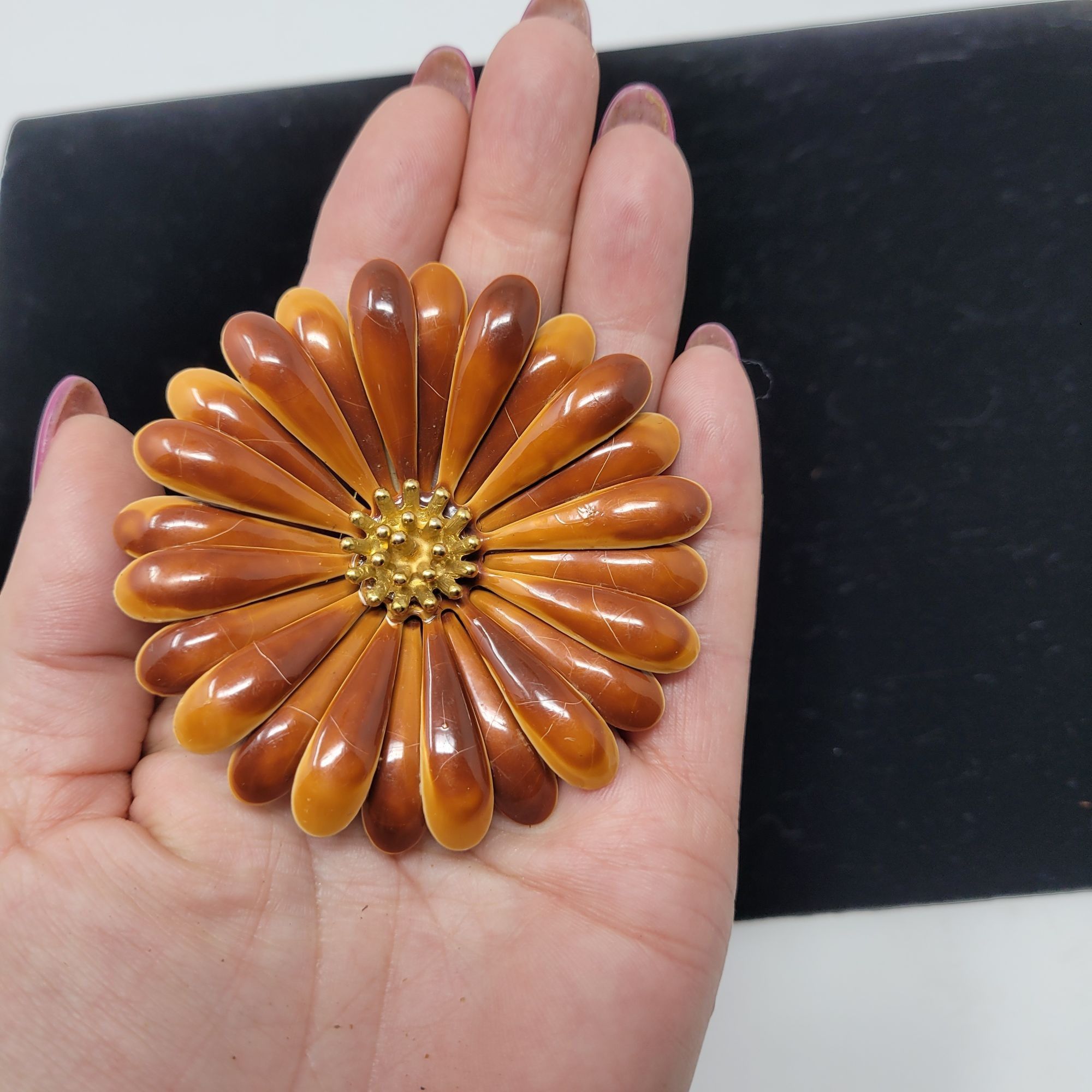 Vintage Vintage 60s Brown Orange Enamel Flower Brooch Pin Mid-Centur Size ONE SIZE - 2 Thumbnail