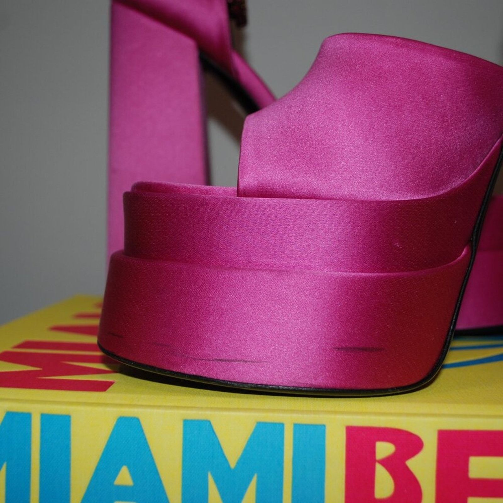 Versace Versace Medusa Head charm platform sandals IT40 Size US 10 / IT 40 - 5 Thumbnail
